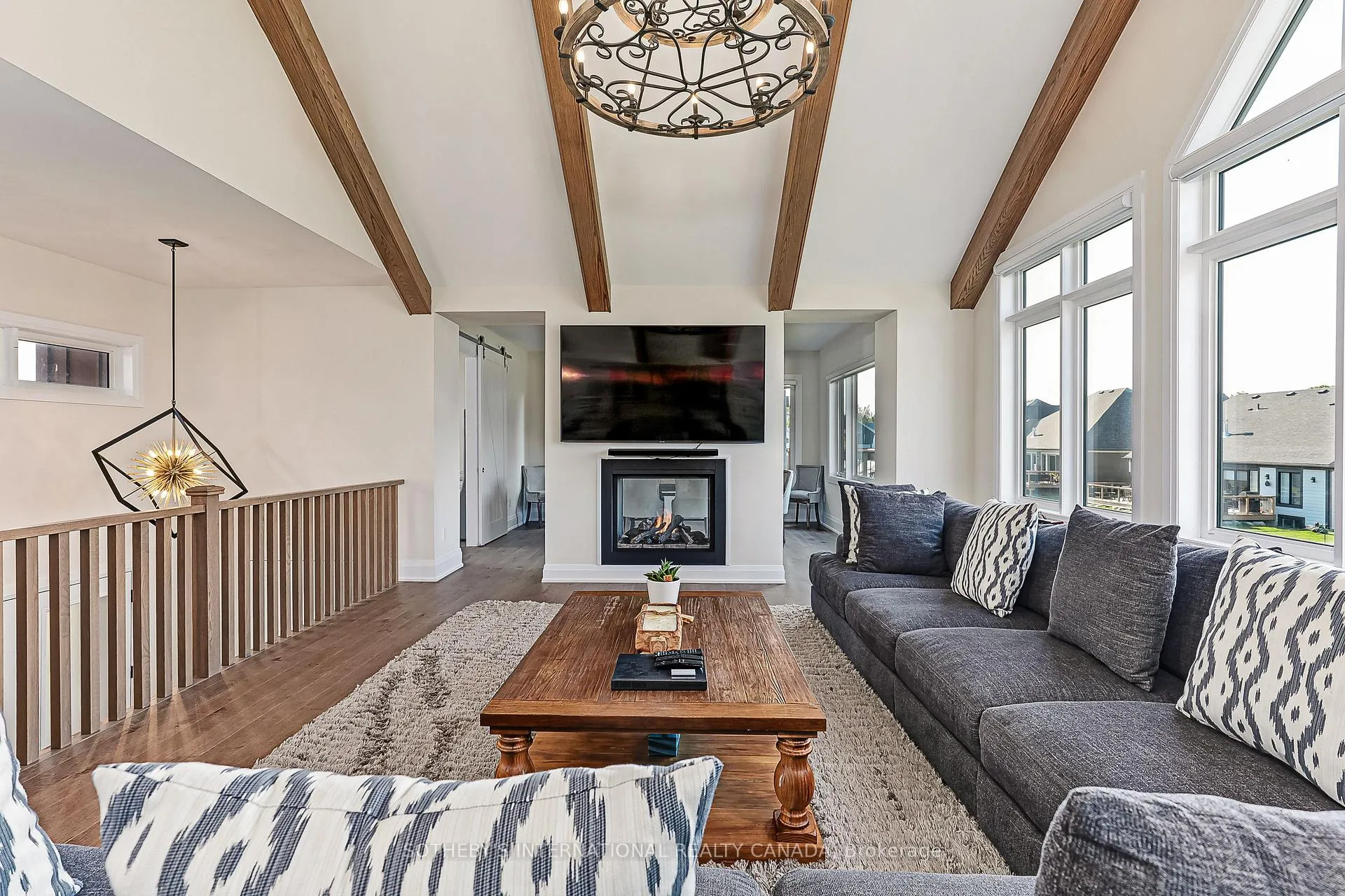 Photo 15 of 103 Stoneleigh Drive, Blue Mountains — HOMEH