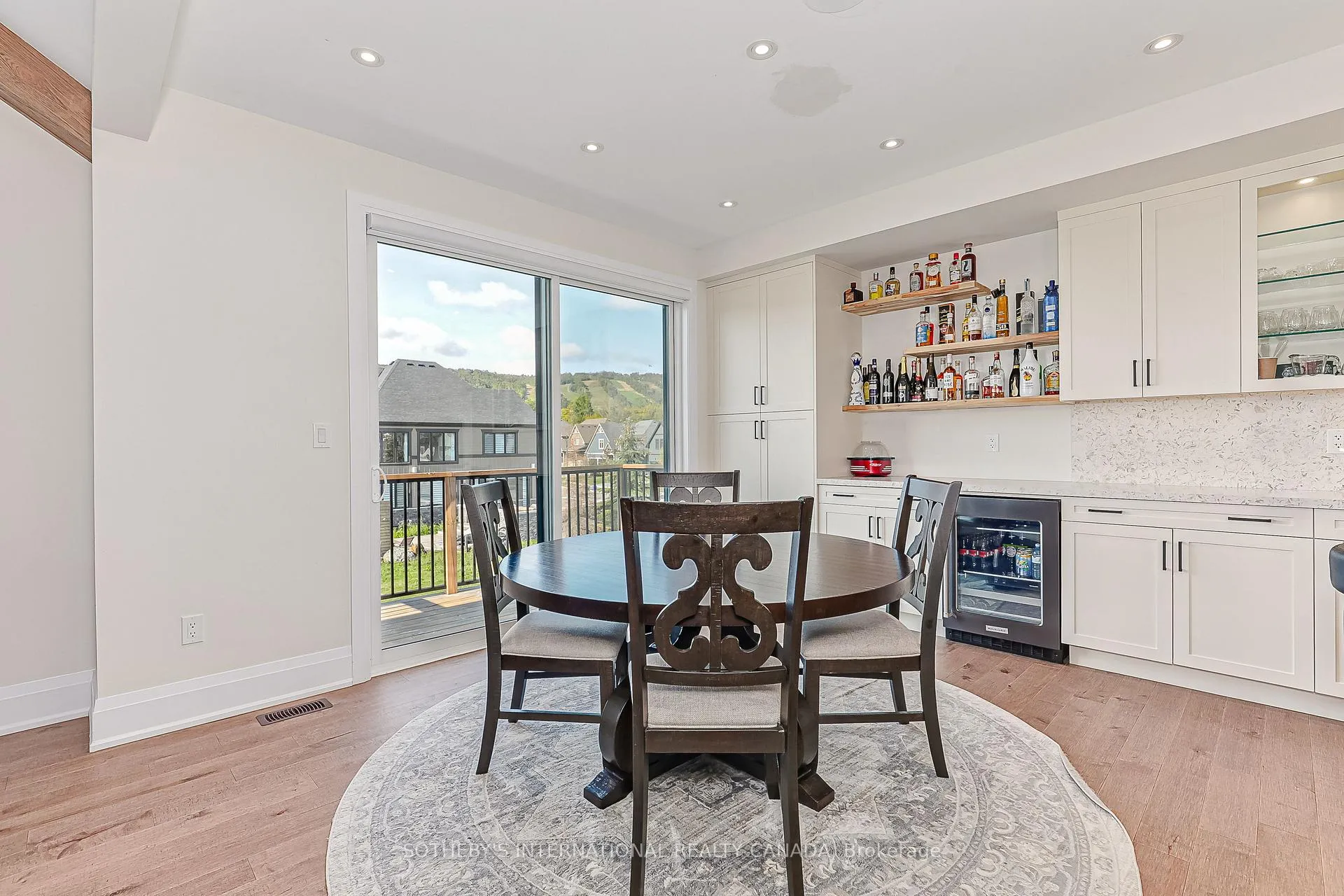 Photo 23 of 103 Stoneleigh Drive, Blue Mountains — HOMEH