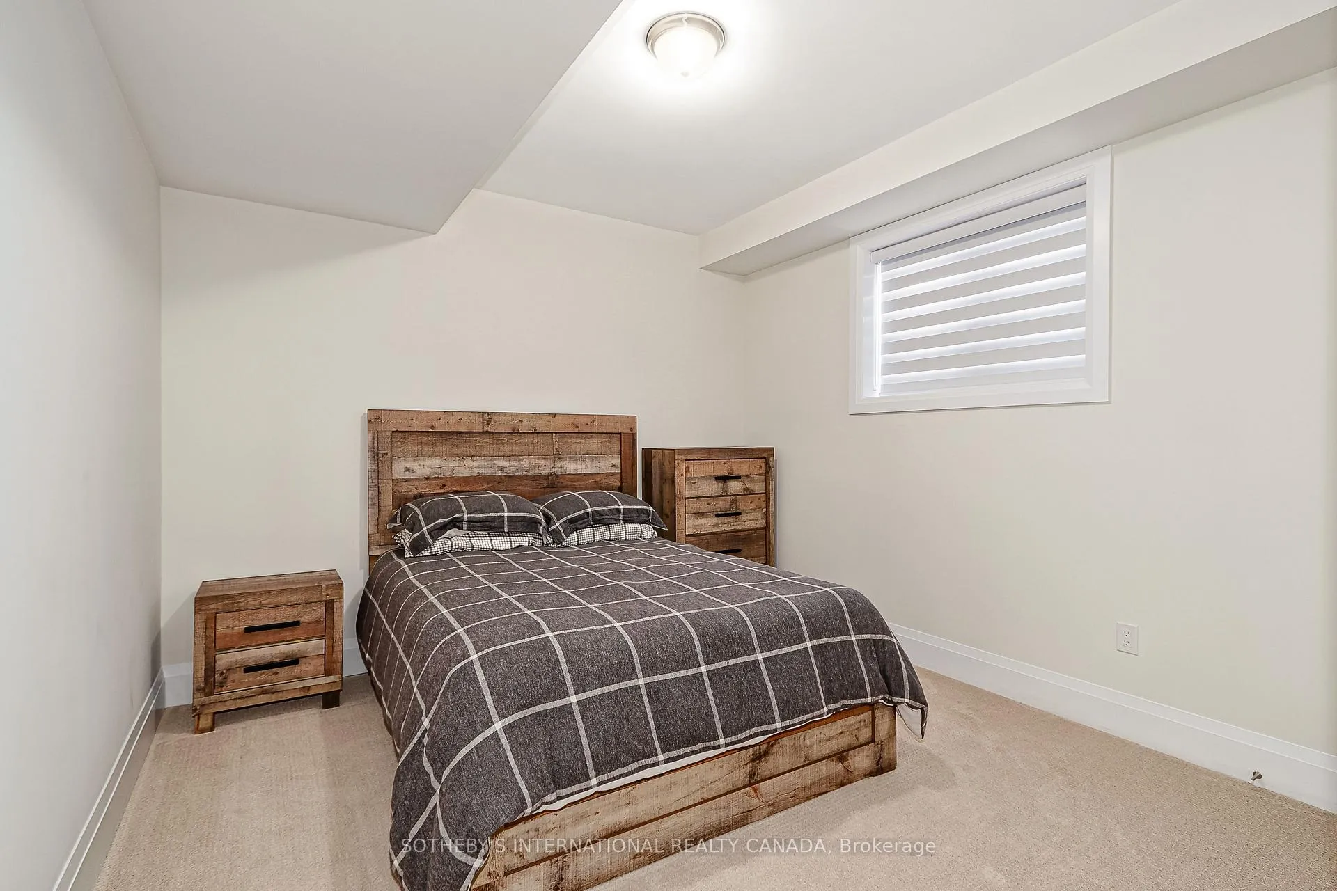 Photo 34 of 103 Stoneleigh Drive, Blue Mountains — HOMEH