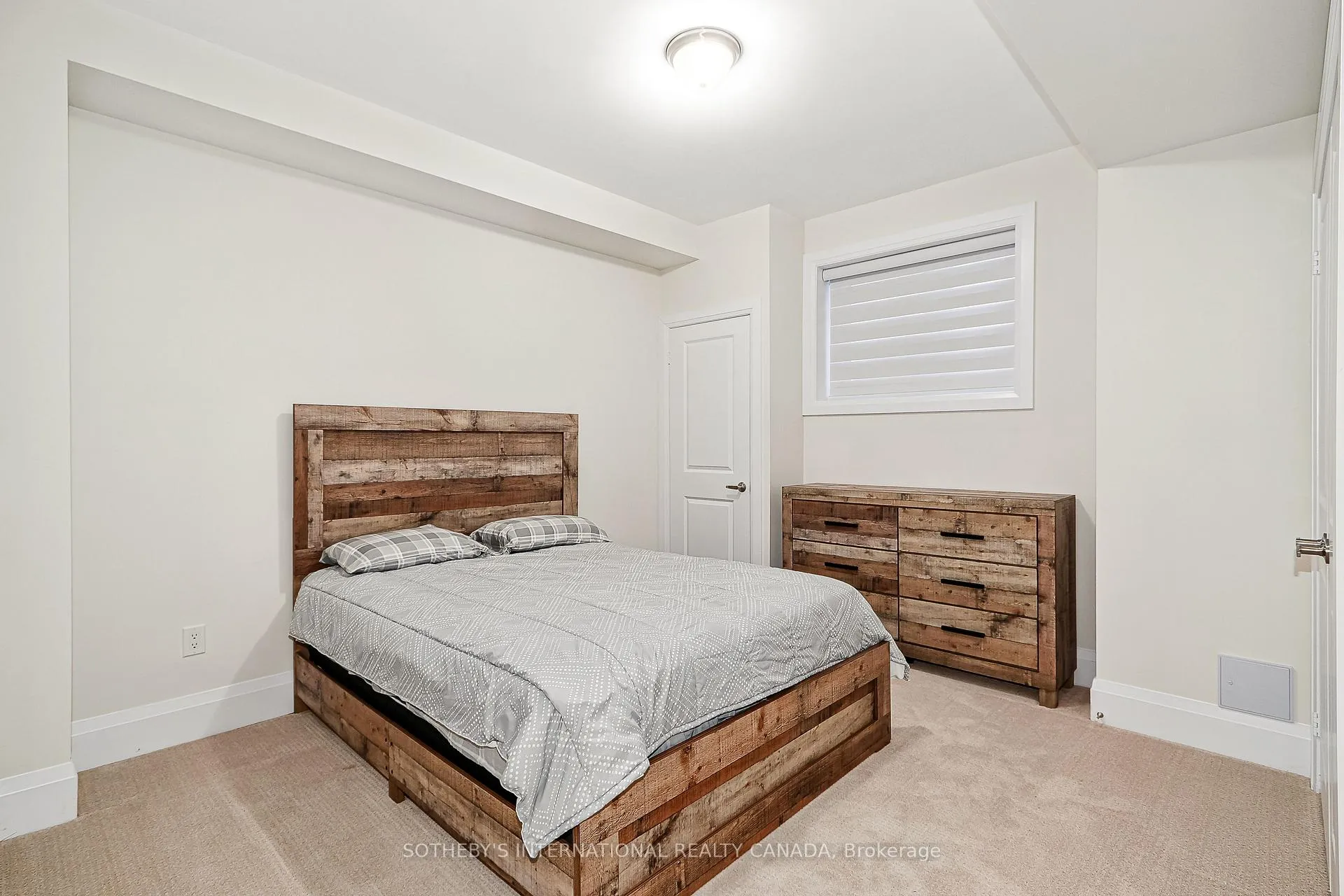 Photo 38 of 103 Stoneleigh Drive, Blue Mountains — HOMEH