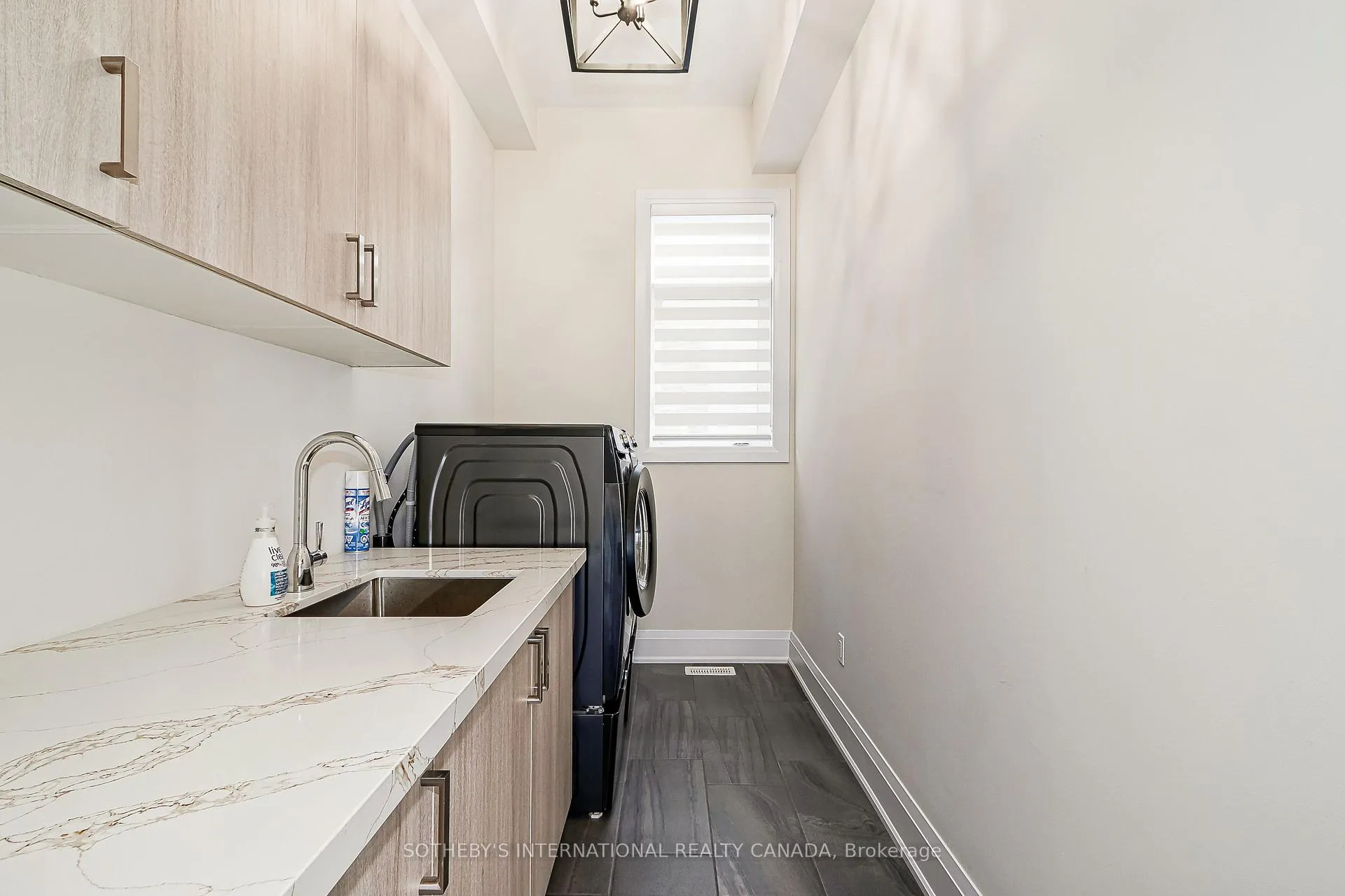 Photo 46 of 103 Stoneleigh Drive, Blue Mountains — HOMEH