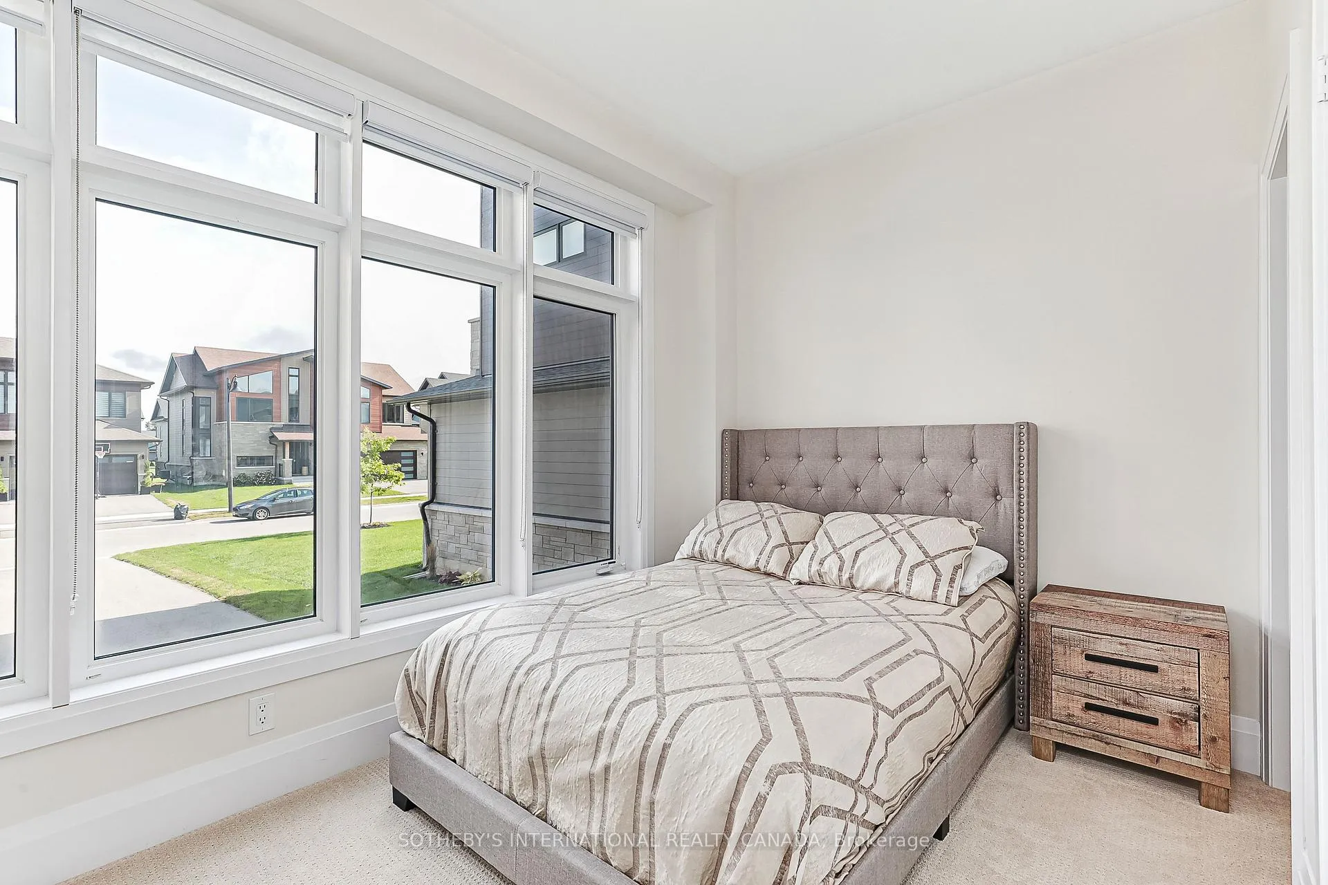 Photo 47 of 103 Stoneleigh Drive, Blue Mountains — HOMEH