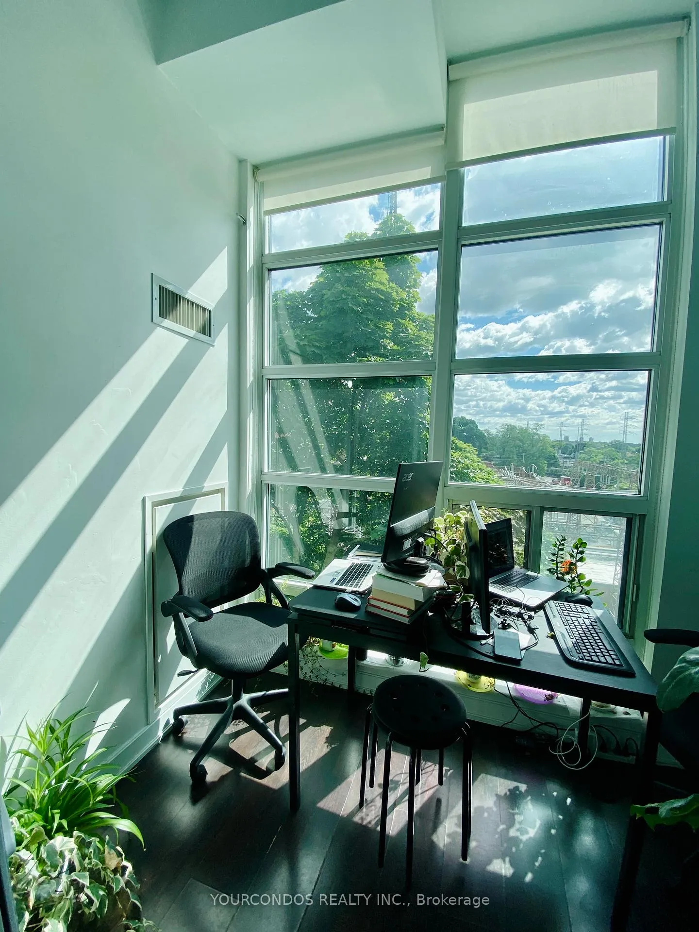 Photo 8 of Unit 435, 380 Macpherson Avenue, Toronto, Casa Loma — HOMEH