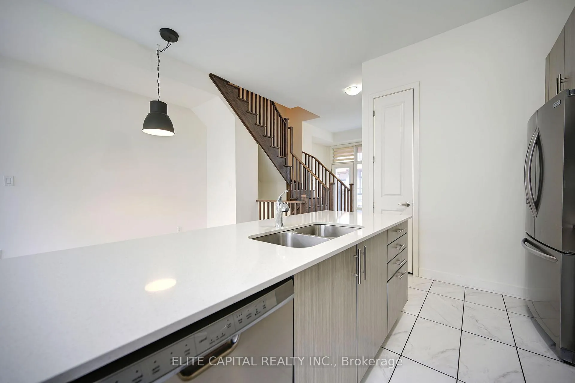 Photo 8 of 26 Brunet Drive, Vaughan, Vellore Village — HOMEH