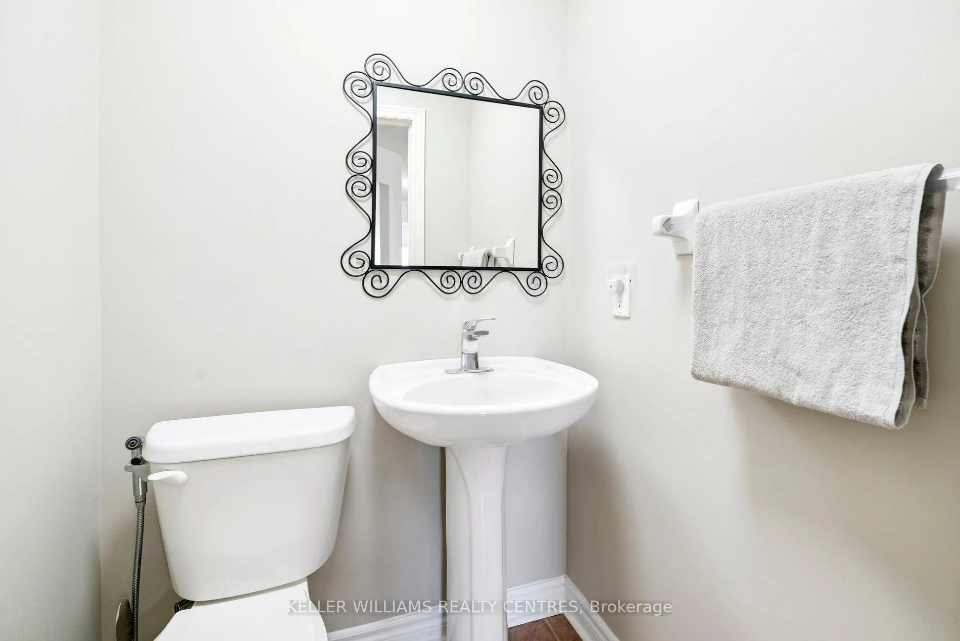 Photo 13 of 78 Stephanie Lane, Barrie, Painswick South — HOMEH