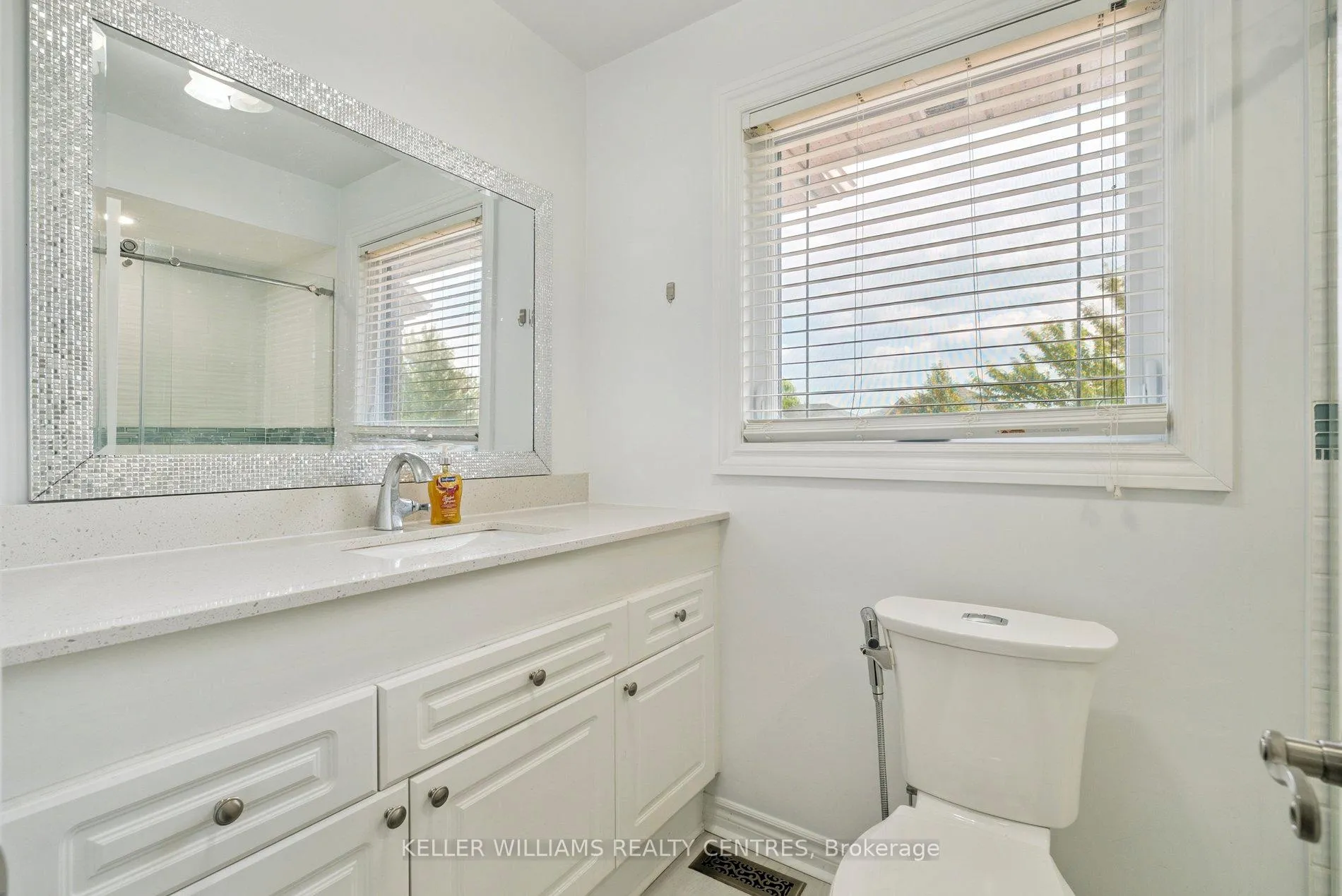 Photo 17 of 78 Stephanie Lane, Barrie, Painswick South — HOMEH