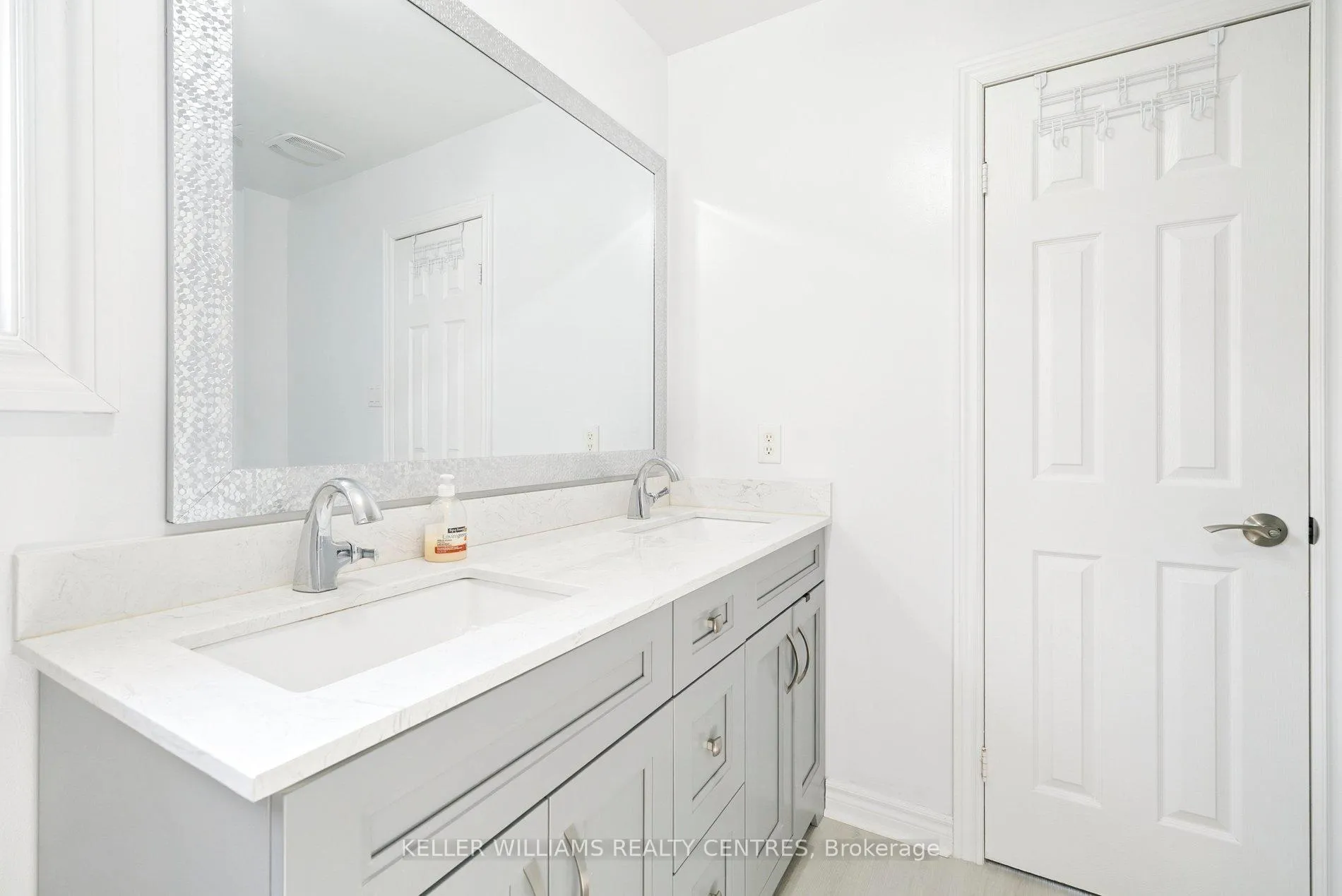 Photo 21 of 78 Stephanie Lane, Barrie, Painswick South — HOMEH