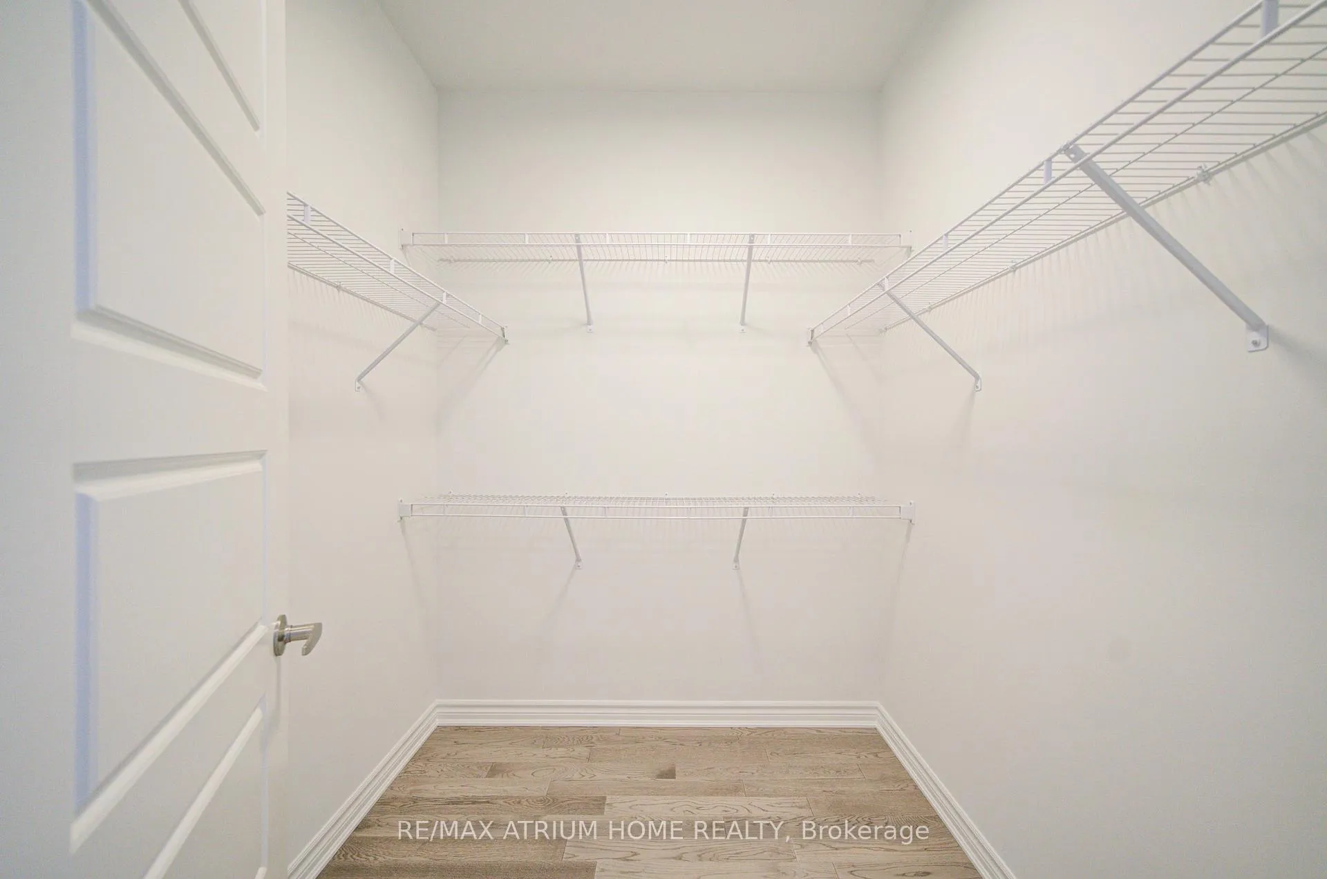 Photo 31 of 125 Leslie Richard Avenue, Markham, Rural Markham — HOMEH