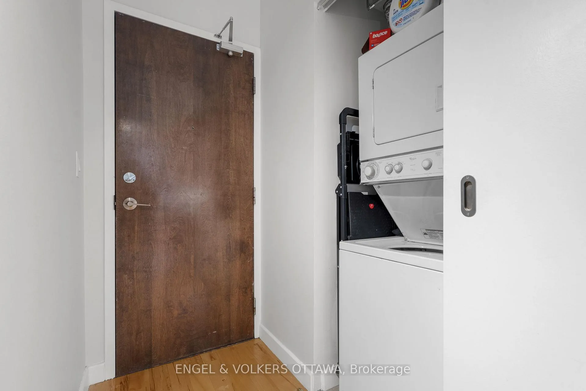 Photo 5 of Unit 803, 179 George Street, Ottawa, Lower Town/Byward Market — HOMEH
