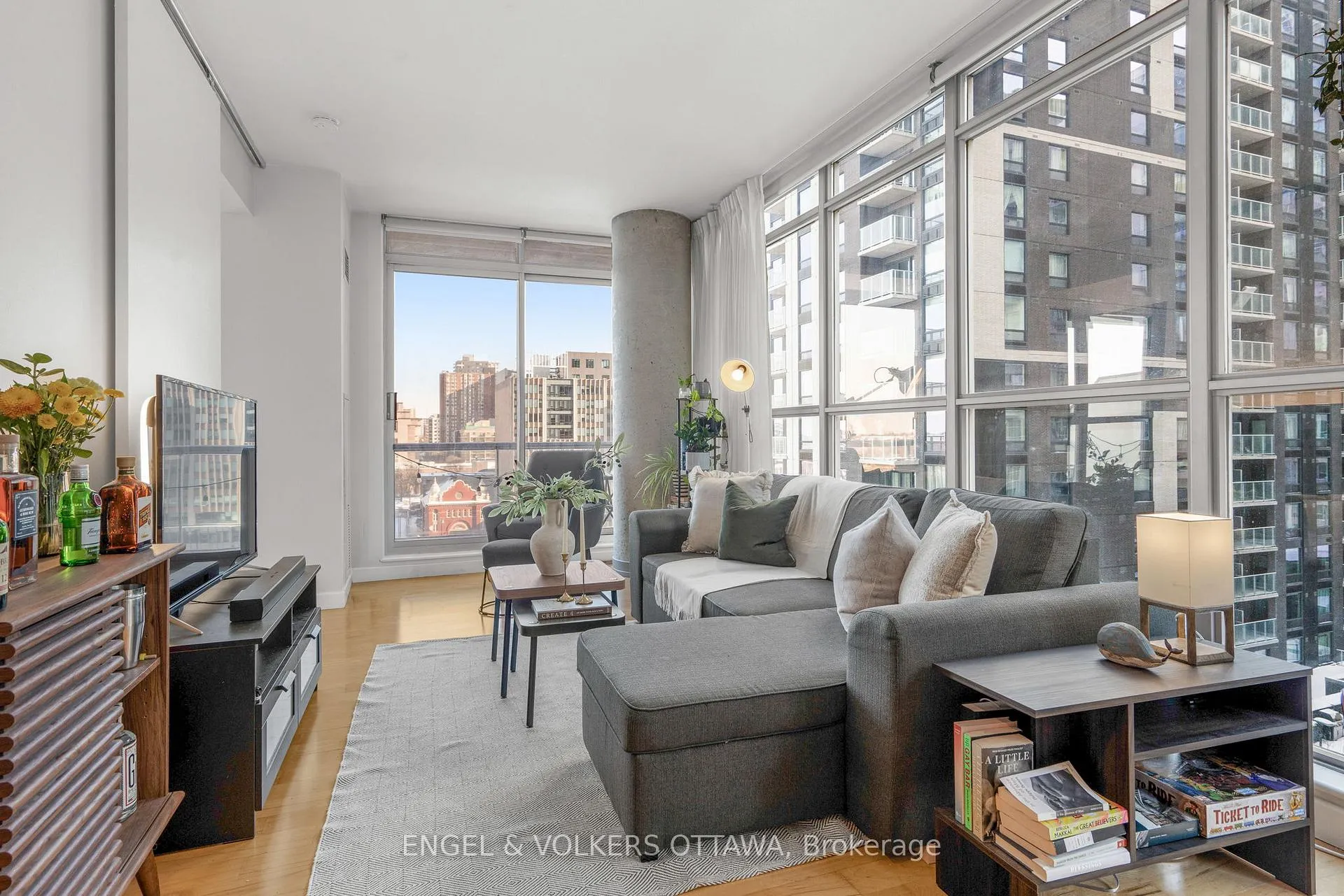 Photo 11 of Unit 803, 179 George Street, Ottawa, Lower Town/Byward Market — HOMEH