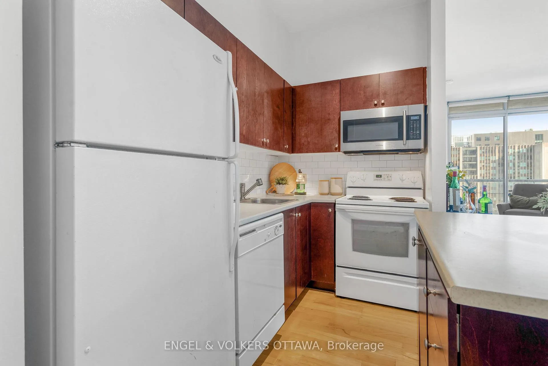 Photo 15 of Unit 803, 179 George Street, Ottawa, Lower Town/Byward Market — HOMEH