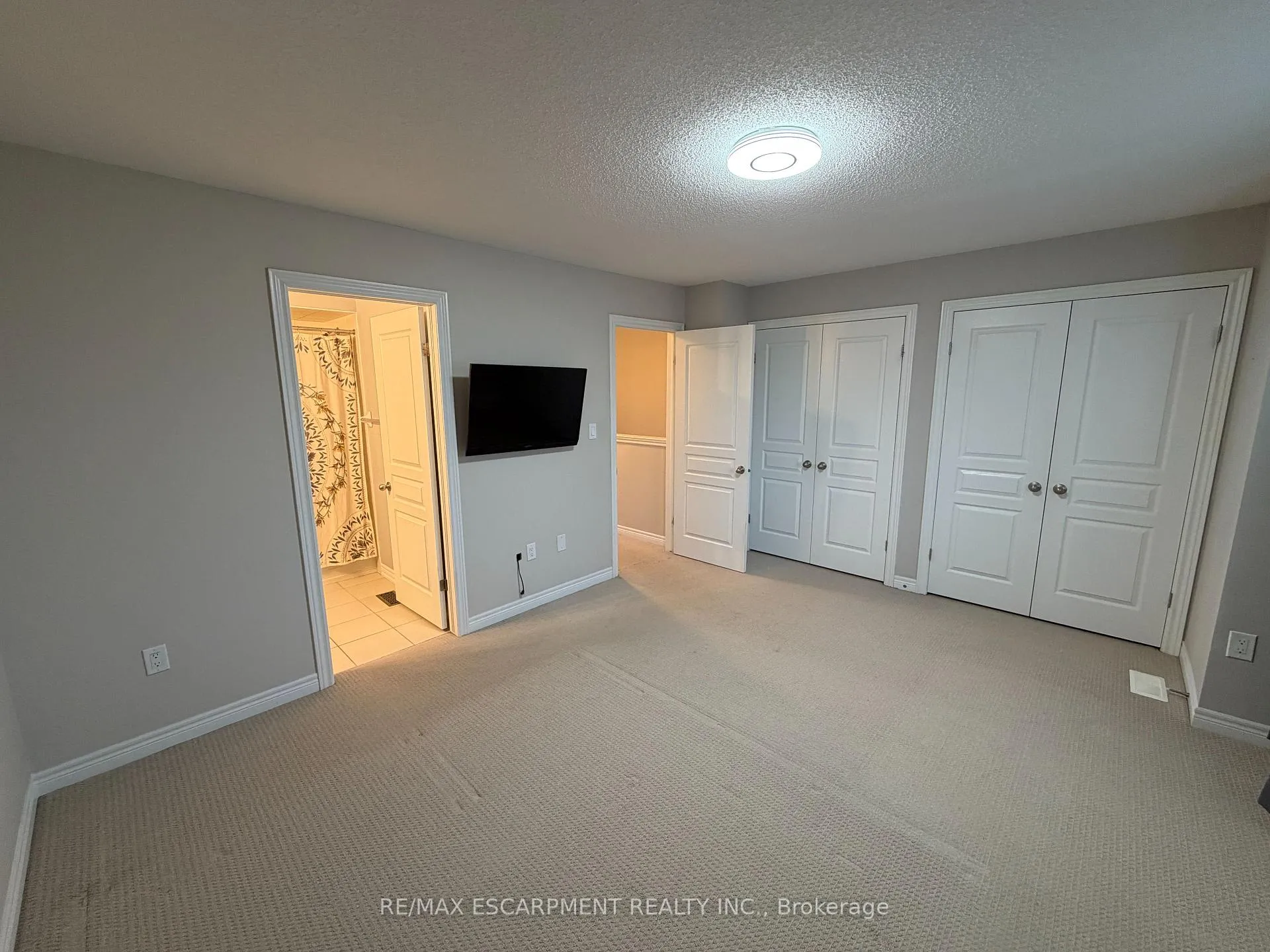 Photo 13 of 4165 Palermo Common, Burlington, Shoreacres — HOMEH