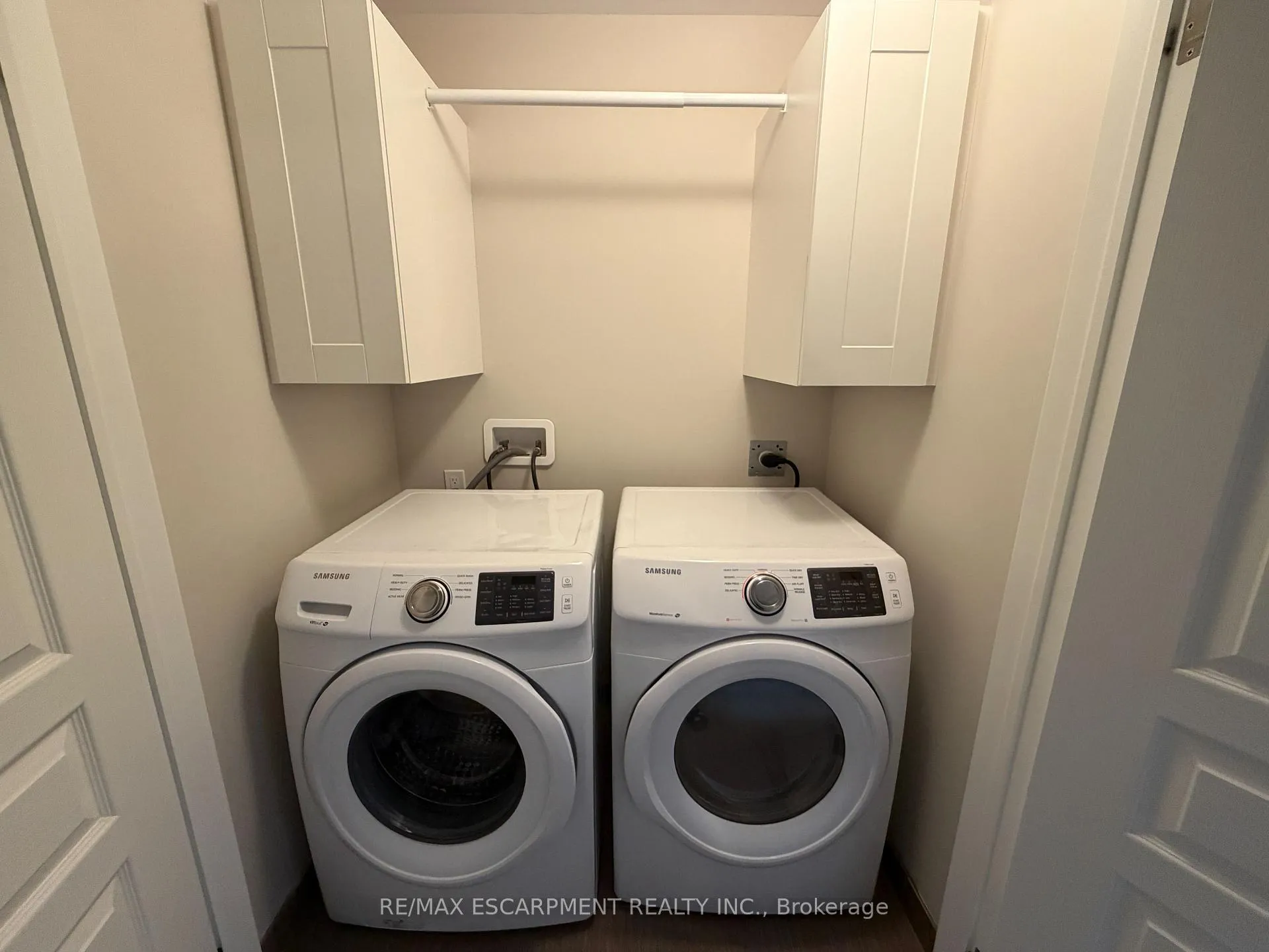 Photo 19 of 4165 Palermo Common, Burlington, Shoreacres — HOMEH