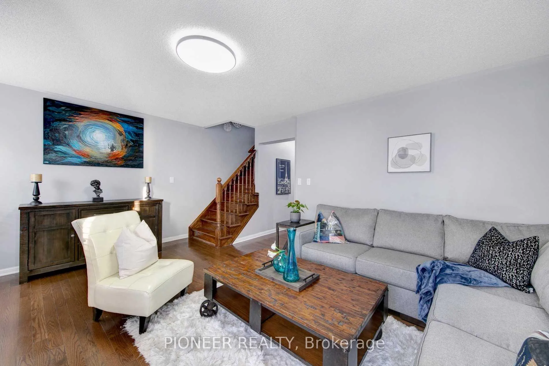 Photo 13 of 15 Colonel Frank Ching Crescent, Brampton, Fletcher's West — HOMEH
