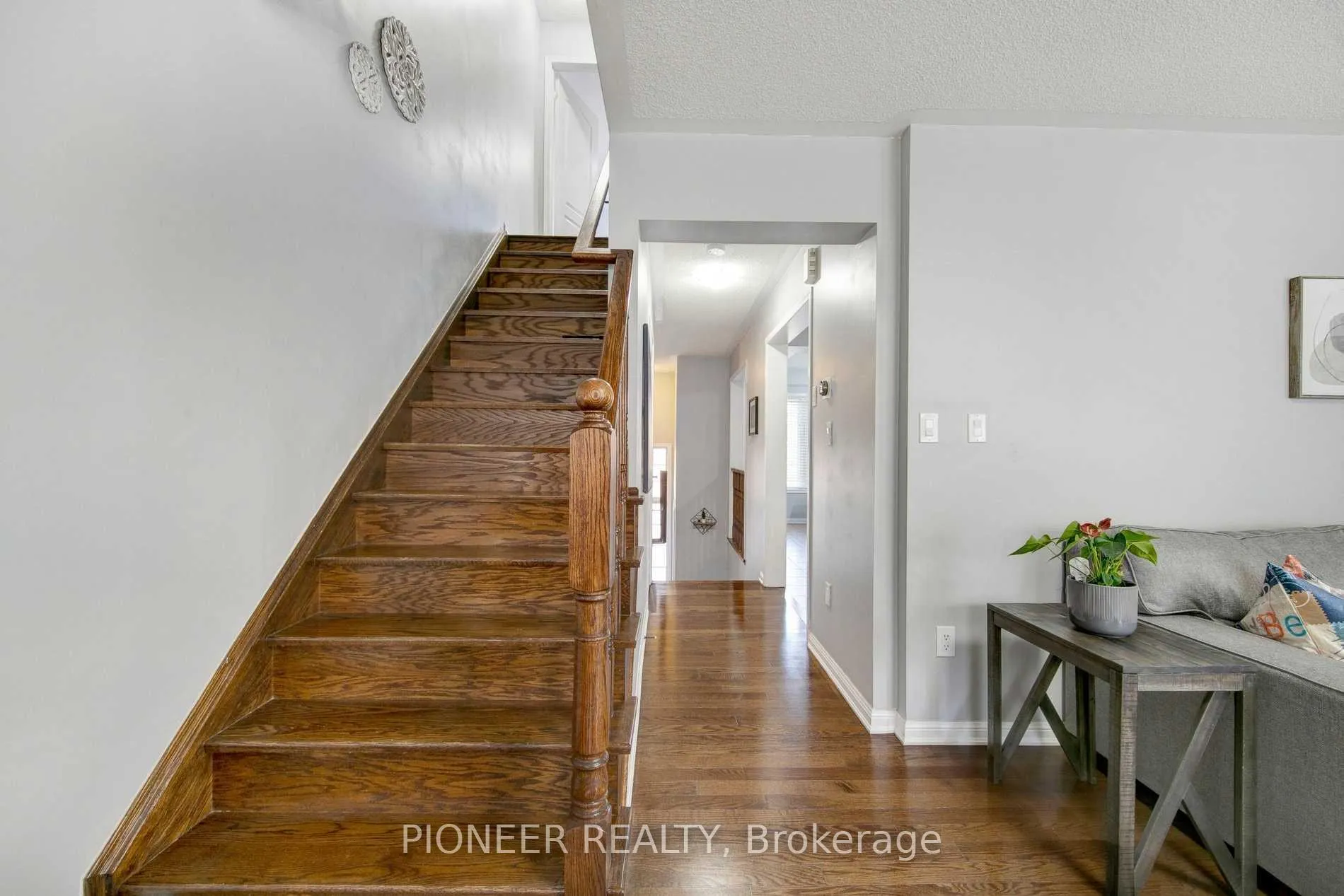 Photo 15 of 15 Colonel Frank Ching Crescent, Brampton, Fletcher's West — HOMEH