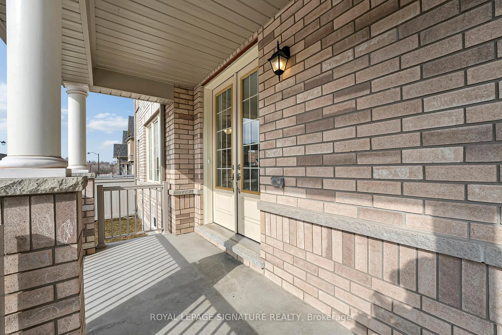 Photo 5 of 22 Bill Guy Drive, Georgina, Keswick South — HOMEH