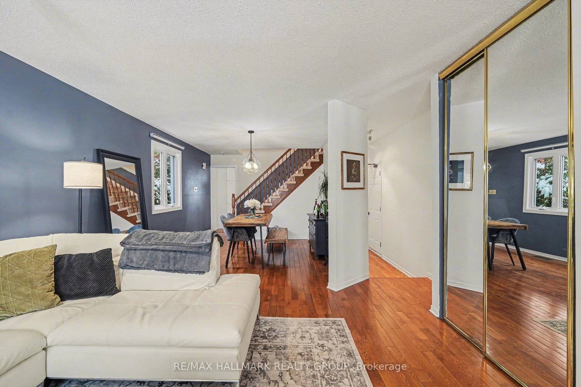 Photo 4 of 2741 Massicotte Lane, Ottawa, Emerald Woods/Sawmill Creek — HOMEH