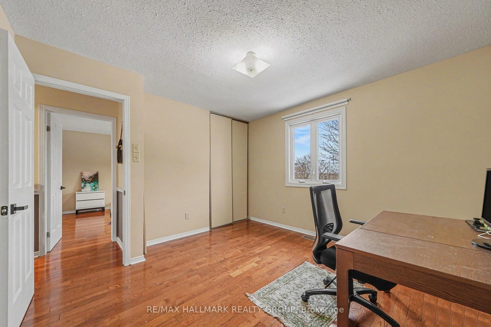 Photo 13 of 2741 Massicotte Lane, Ottawa, Emerald Woods/Sawmill Creek — HOMEH