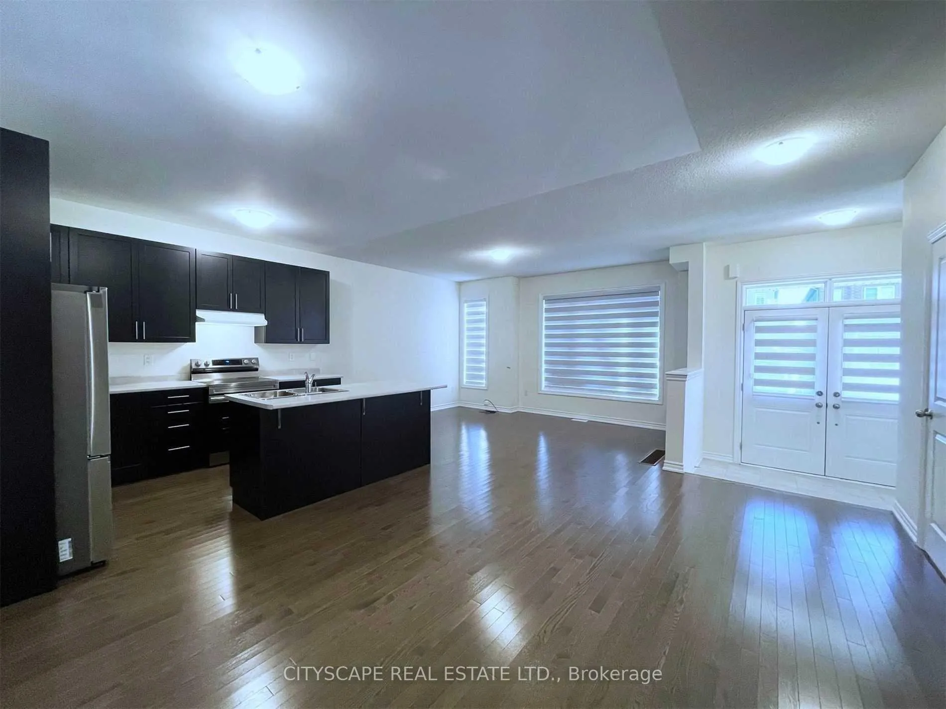 Photo 4 of 253 Clockwork Drive, Brampton, Northwest Brampton — HOMEH