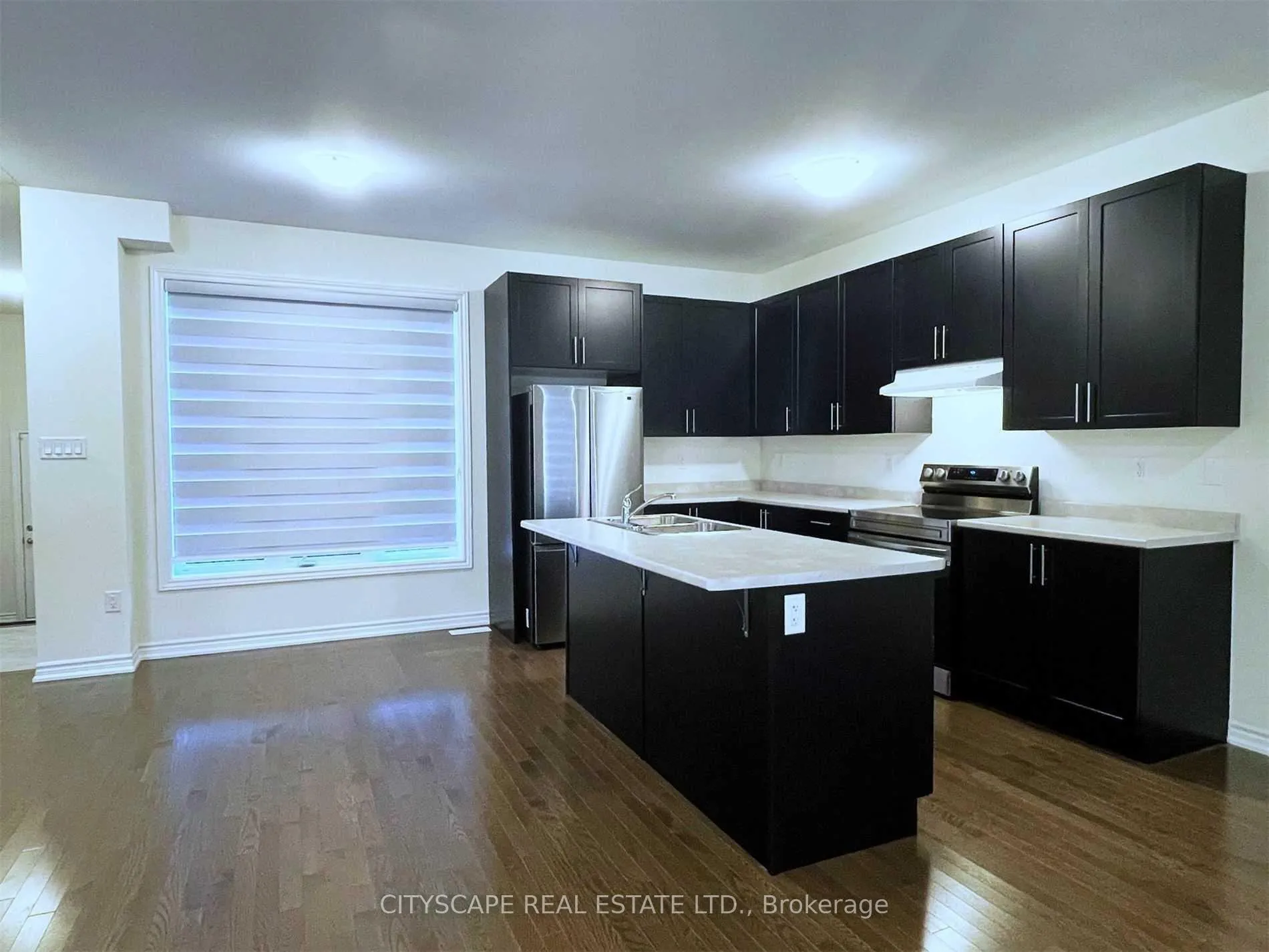 Photo 8 of 253 Clockwork Drive, Brampton, Northwest Brampton — HOMEH