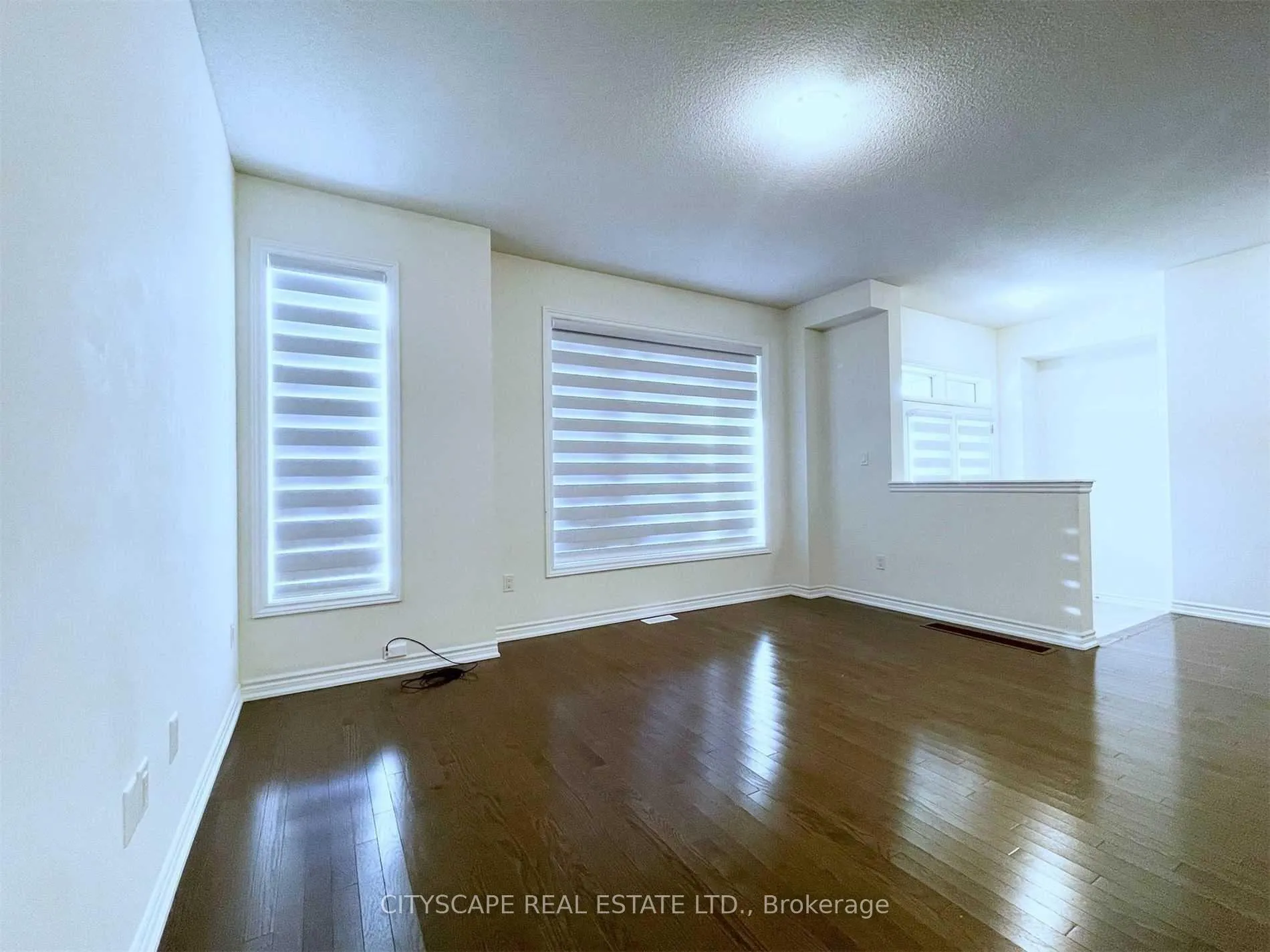 Photo 10 of 253 Clockwork Drive, Brampton, Northwest Brampton — HOMEH
