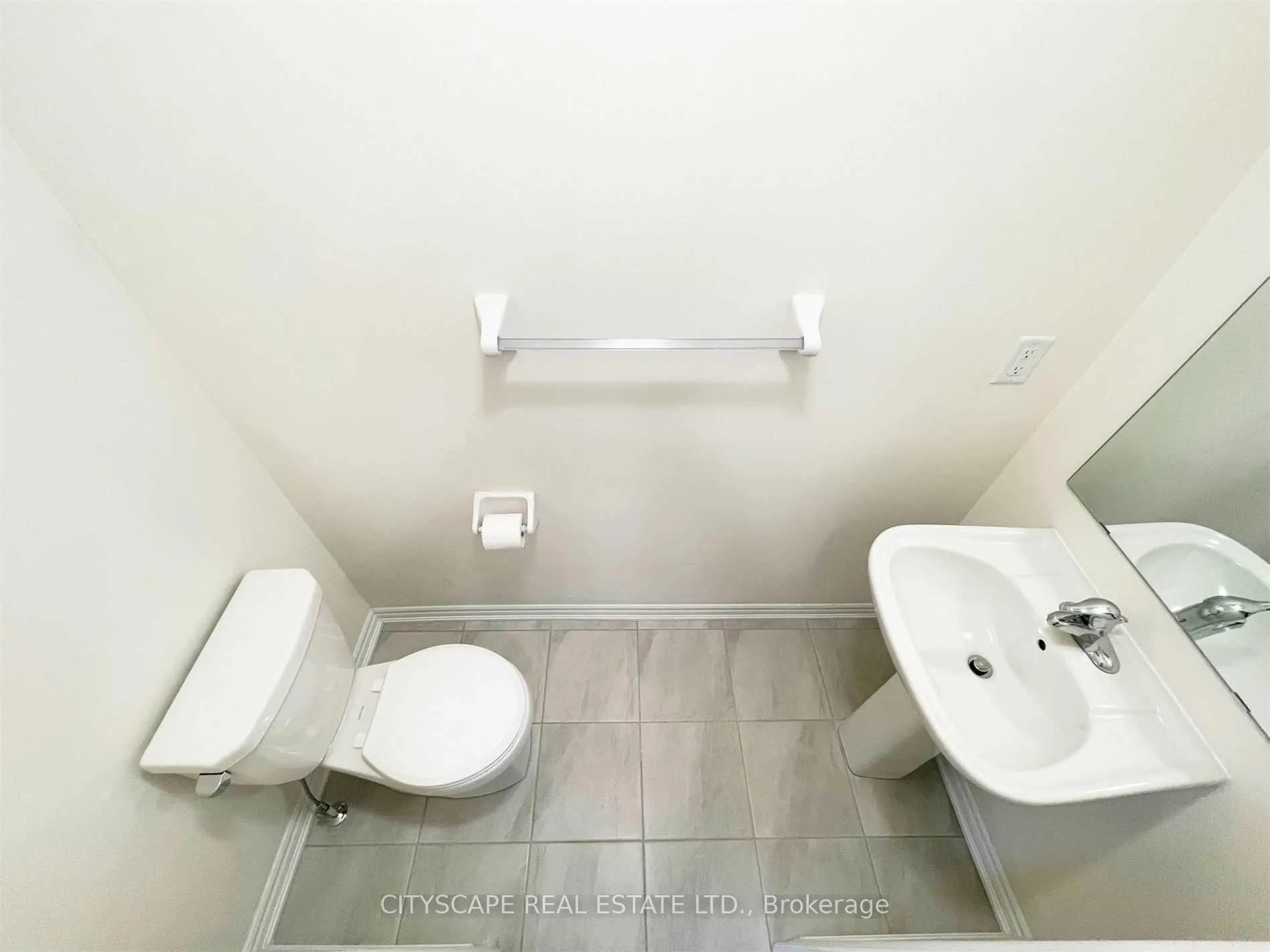 Photo 12 of 253 Clockwork Drive, Brampton, Northwest Brampton — HOMEH