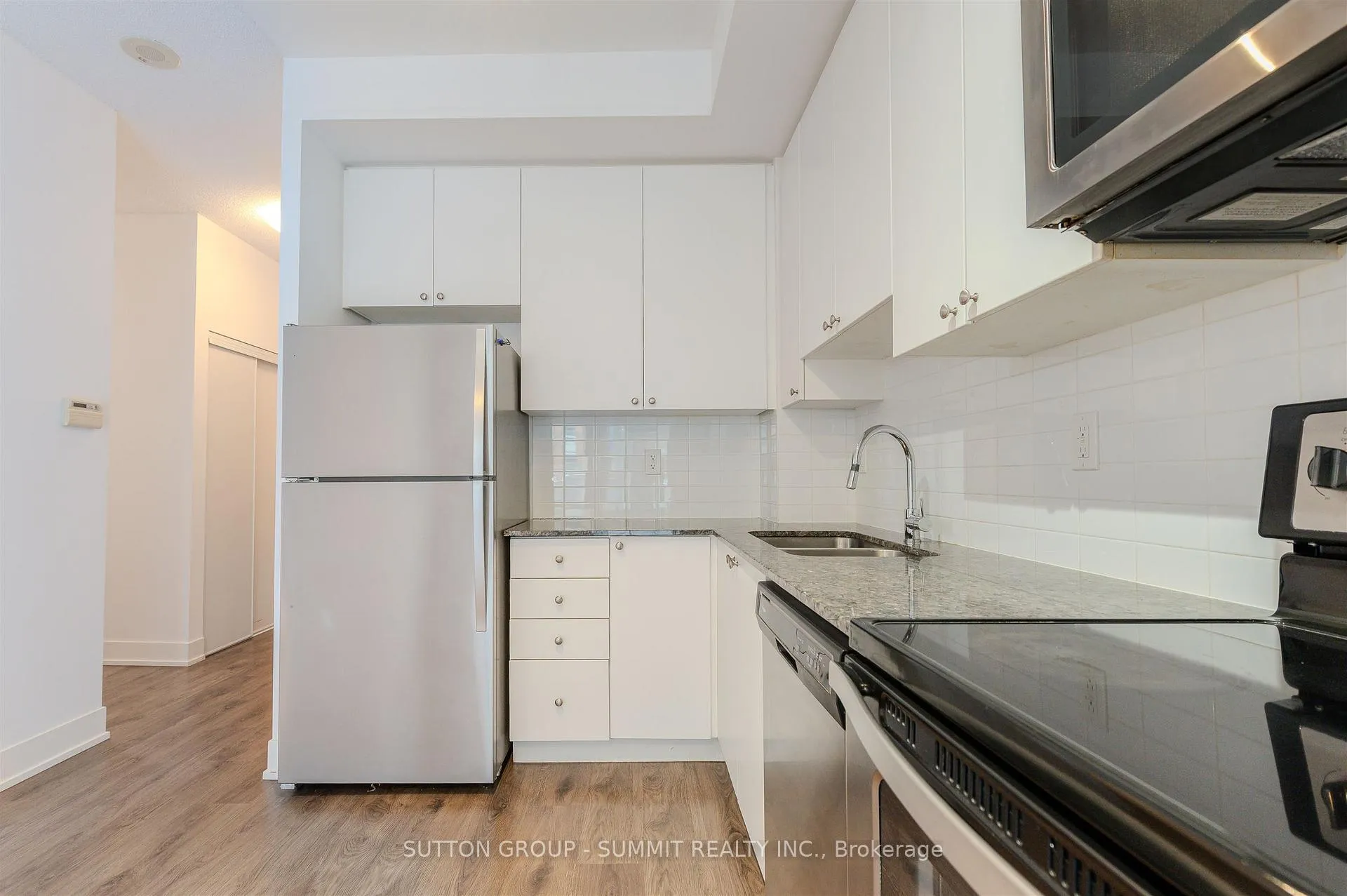 Photo 8 of Unit 602, 68 Merton Street, Toronto, Mount Pleasant West — HOMEH