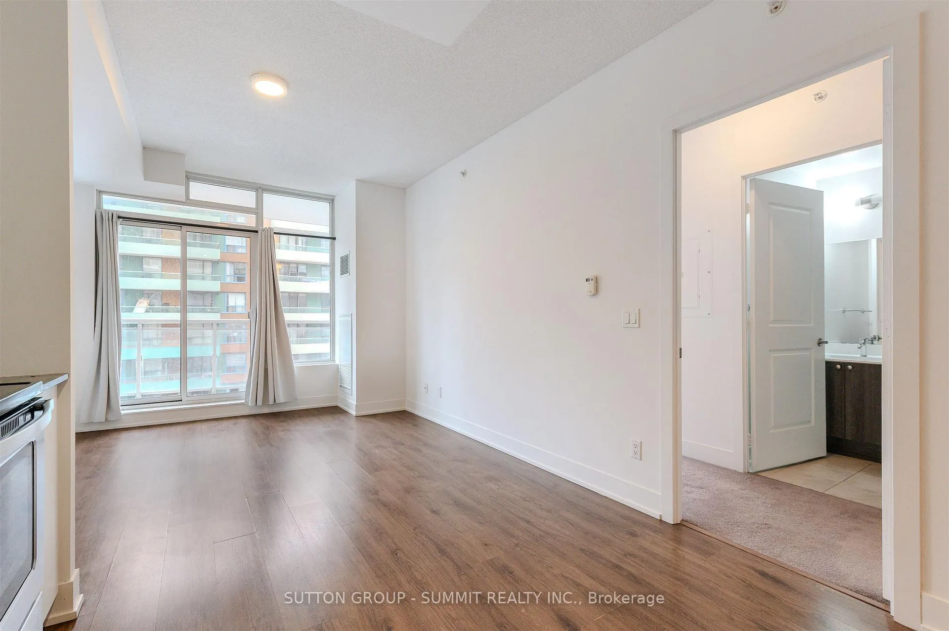 Photo 9 of Unit 602, 68 Merton Street, Toronto, Mount Pleasant West — HOMEH
