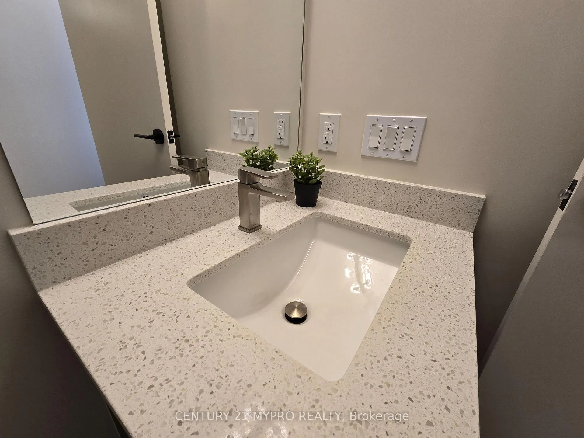Photo 3 of Unit 2009, 8020 Derry Road, Milton, Coates — HOMEH