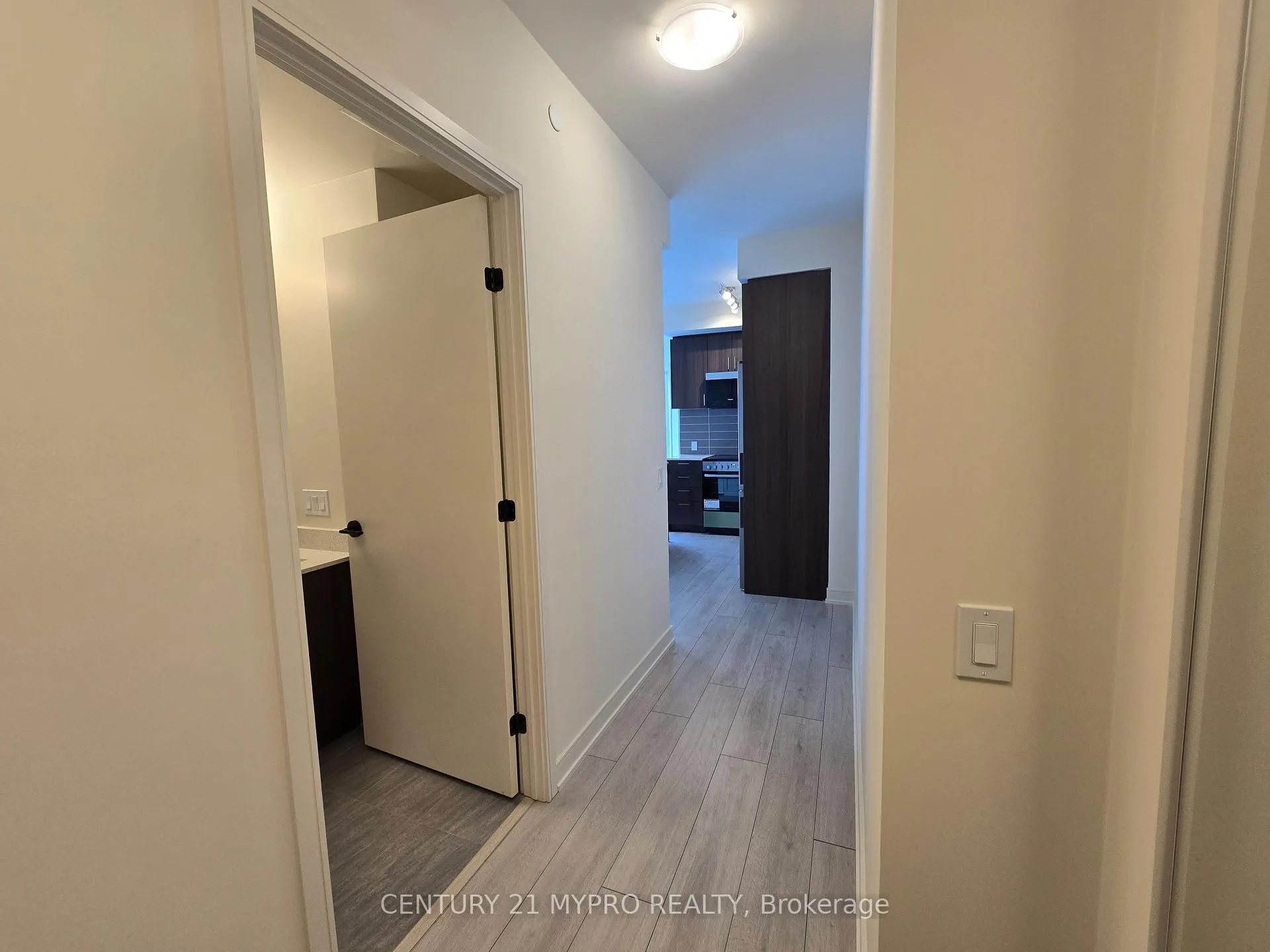 Photo 5 of Unit 2009, 8020 Derry Road, Milton, Coates — HOMEH