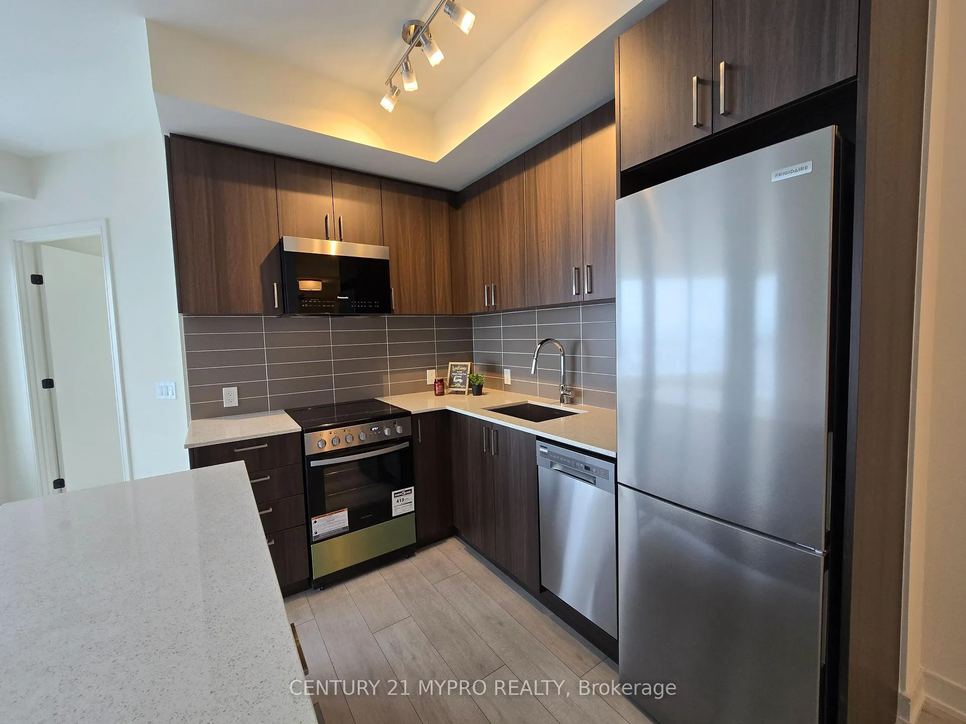 Photo 7 of Unit 2009, 8020 Derry Road, Milton, Coates — HOMEH