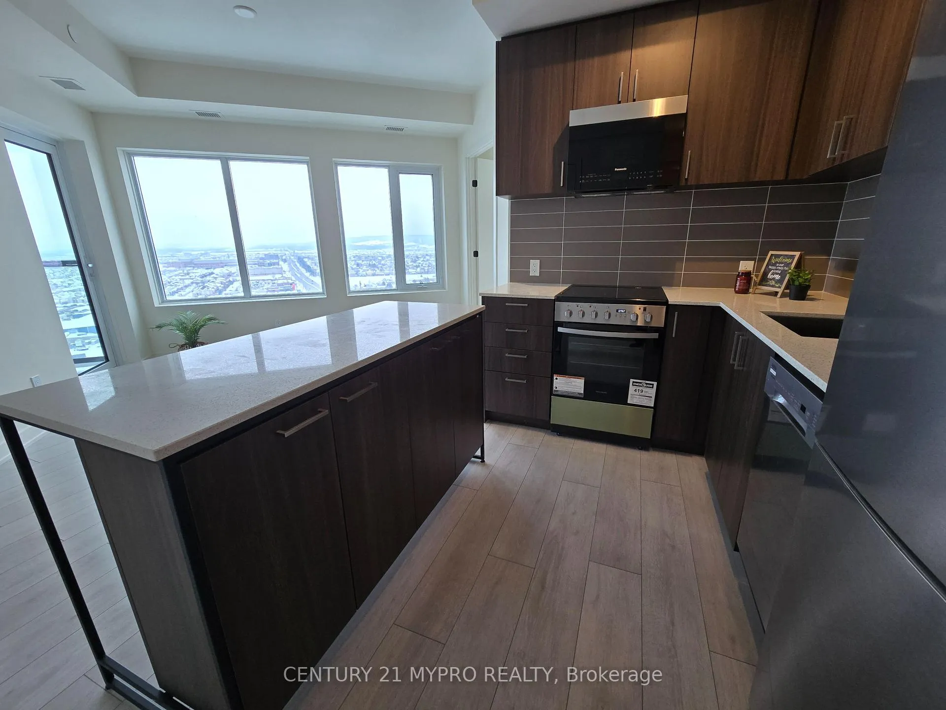 Photo 8 of Unit 2009, 8020 Derry Road, Milton, Coates — HOMEH