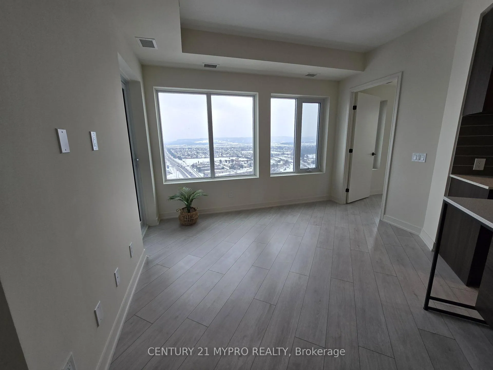 Photo 12 of Unit 2009, 8020 Derry Road, Milton, Coates — HOMEH