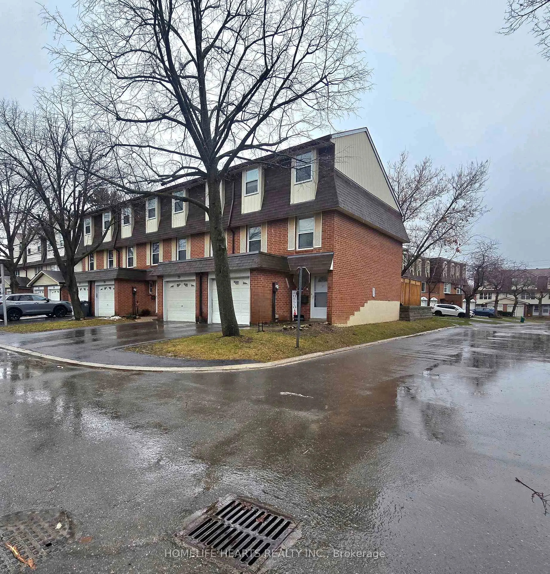 Photo 2 of Unit 30, 235 Bronte Street S, Milton, Old Milton — HOMEH