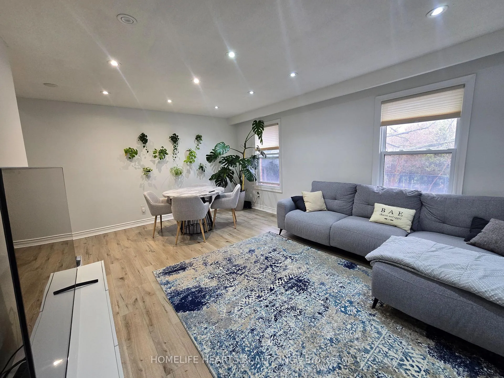 Photo 6 of Unit 30, 235 Bronte Street S, Milton, Old Milton — HOMEH