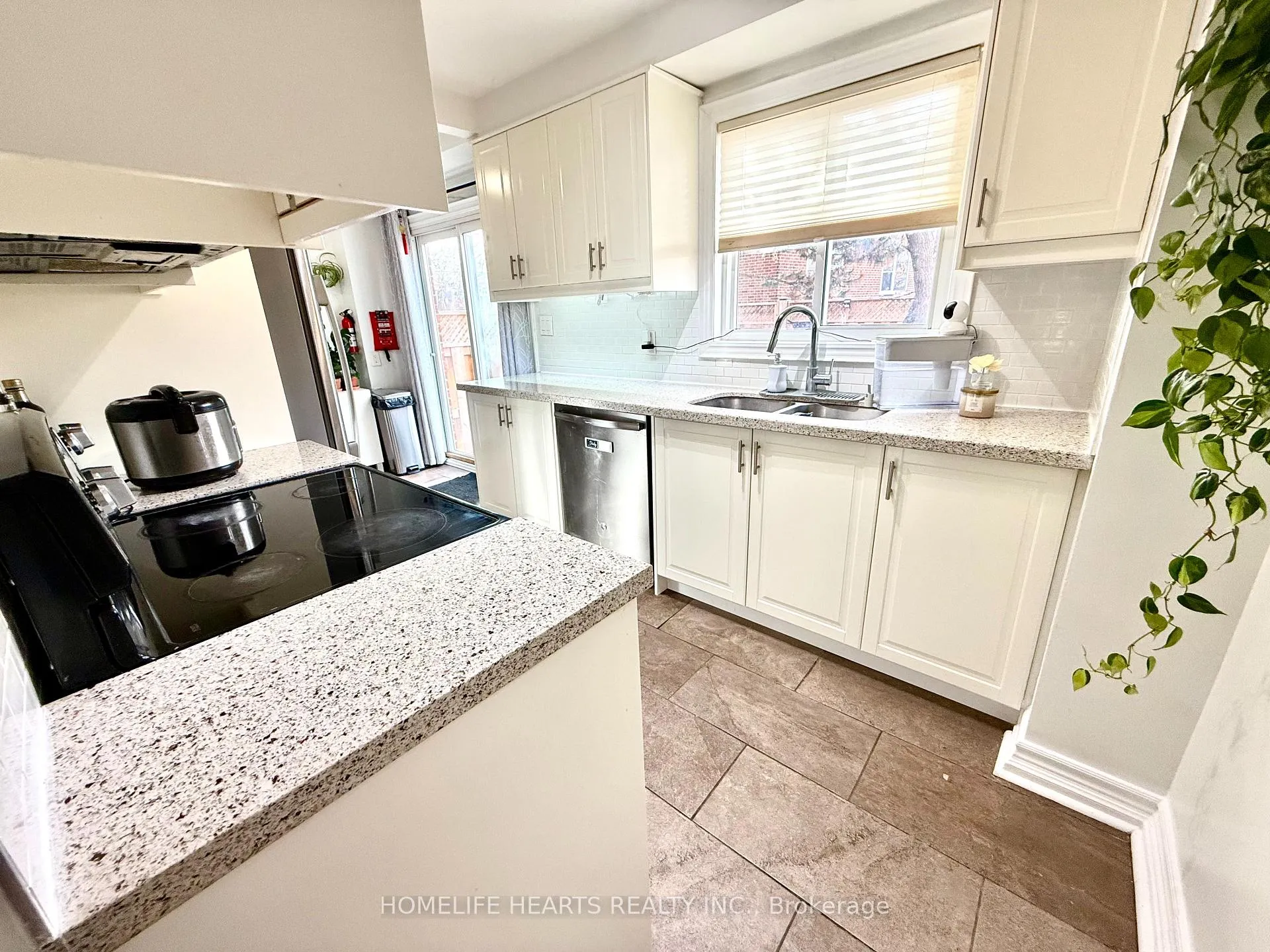 Photo 10 of Unit 30, 235 Bronte Street S, Milton, Old Milton — HOMEH