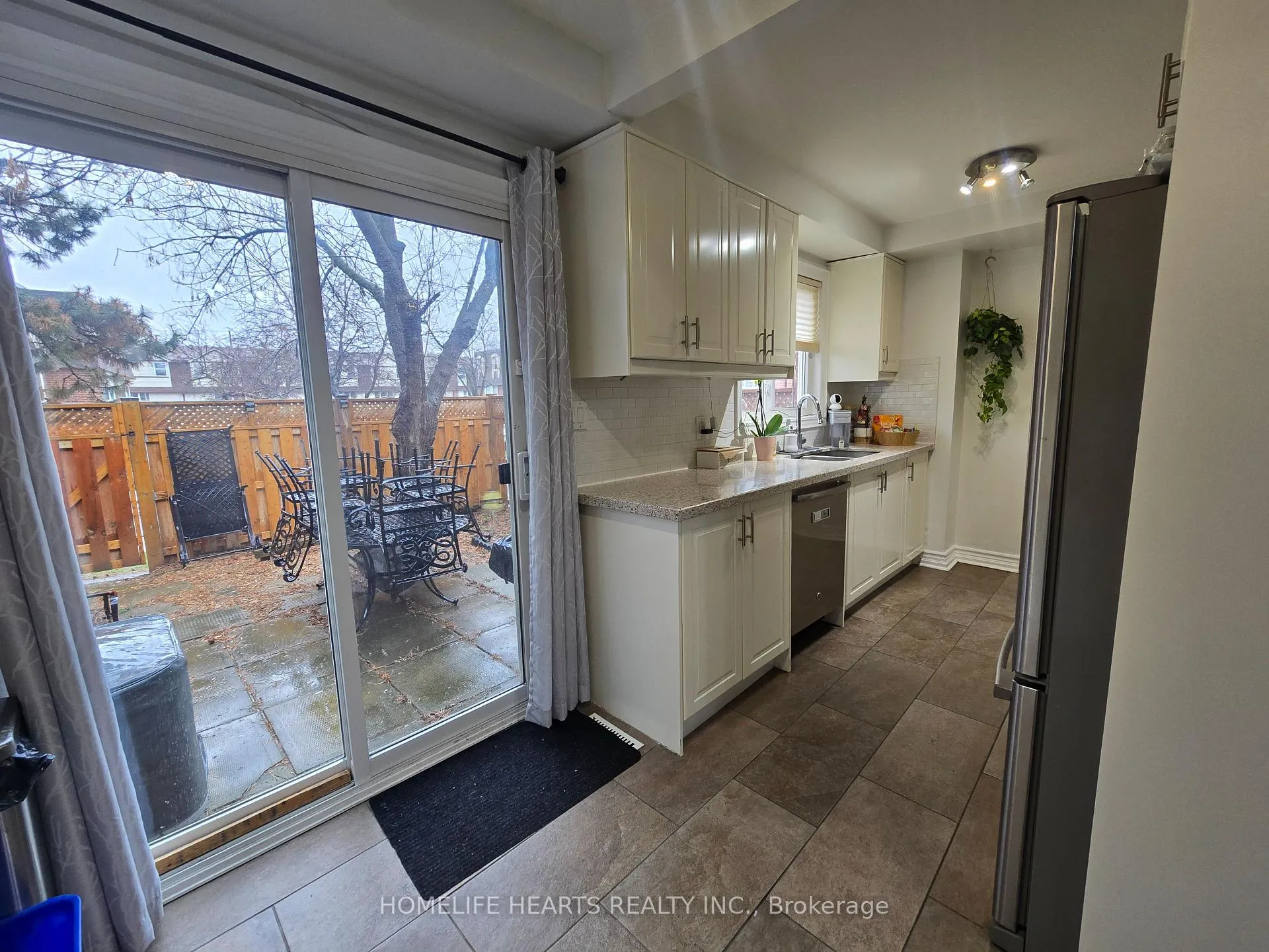 Photo 12 of Unit 30, 235 Bronte Street S, Milton, Old Milton — HOMEH