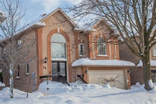 Front of 28 Brookhurst Crescent