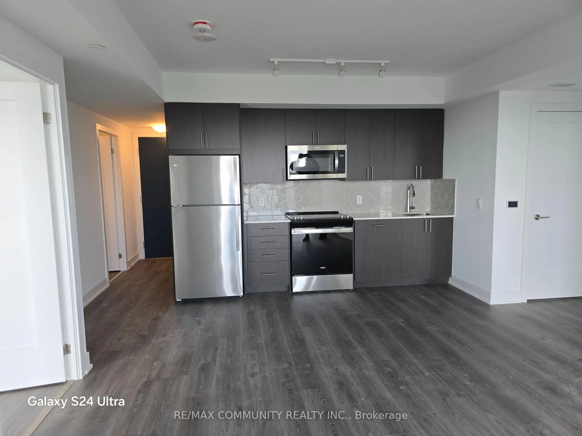 Photo 4 of Unit 606, 2545 Simcoe Street N, Oshawa, Windfields — HOMEH