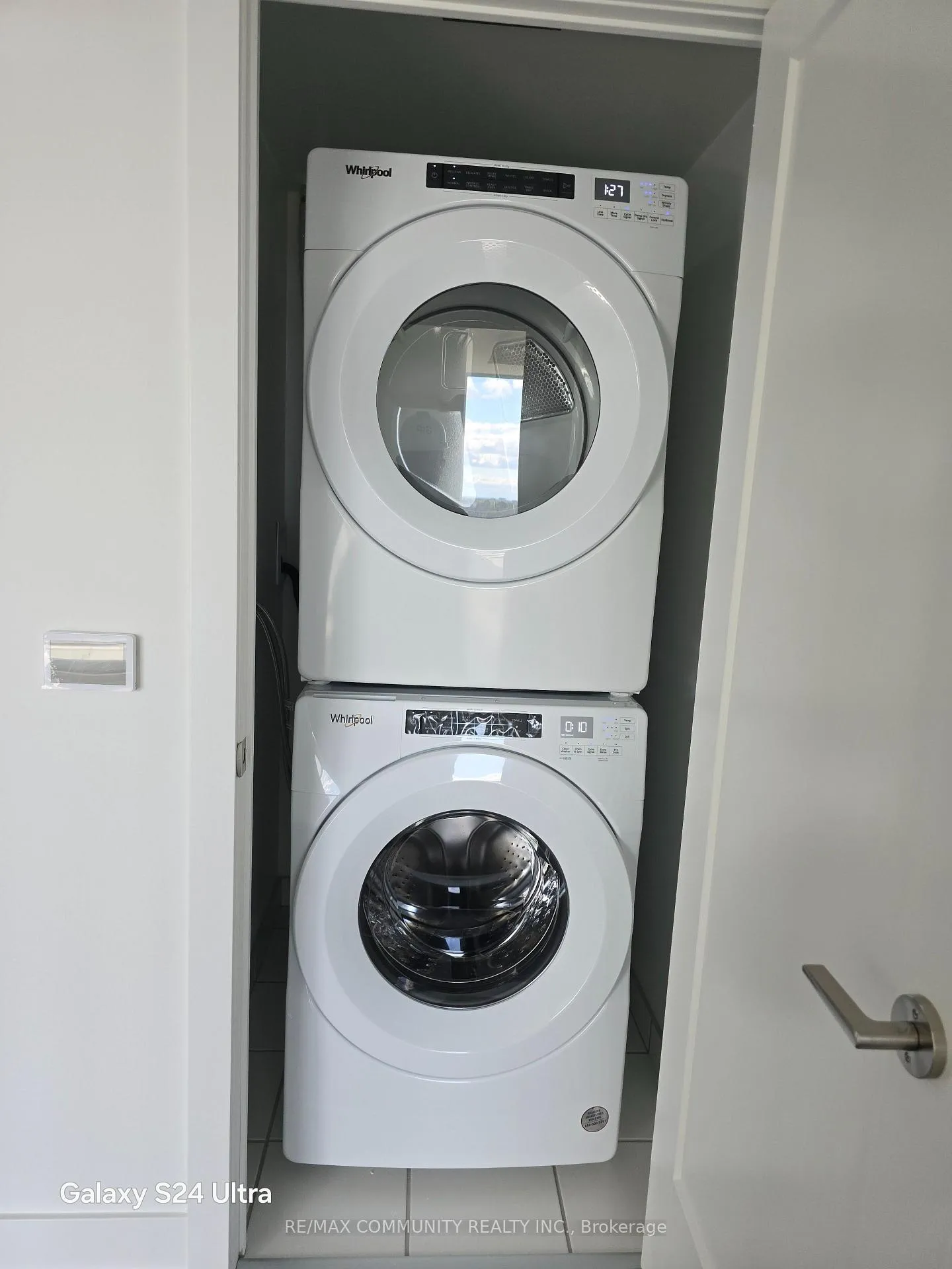Photo 10 of Unit 606, 2545 Simcoe Street N, Oshawa, Windfields — HOMEH