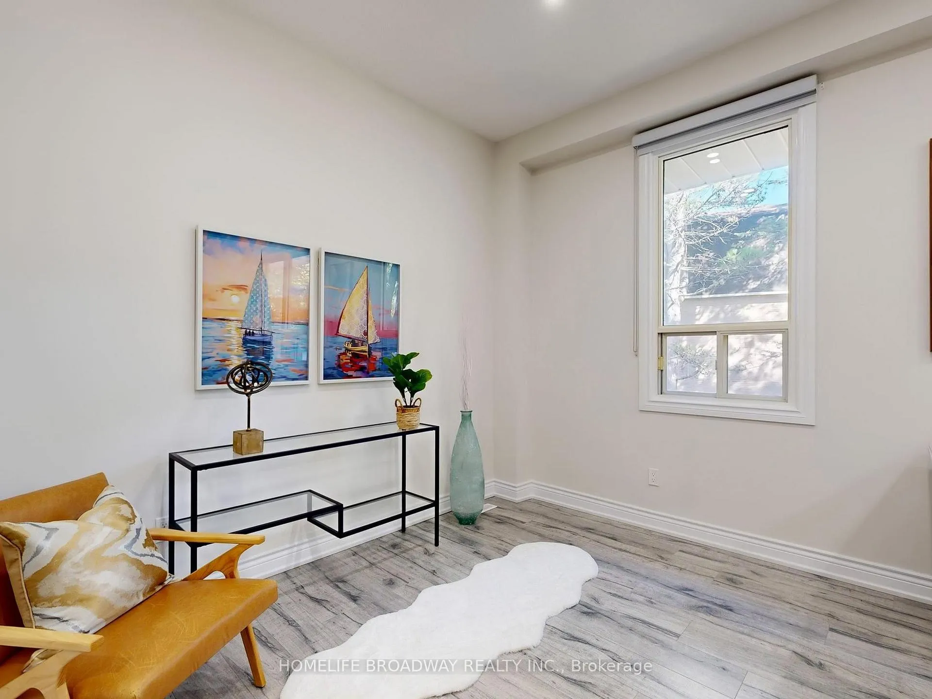 Photo 8 of 109 Poplar Crescent, Aurora, Aurora Highlands — HOMEH