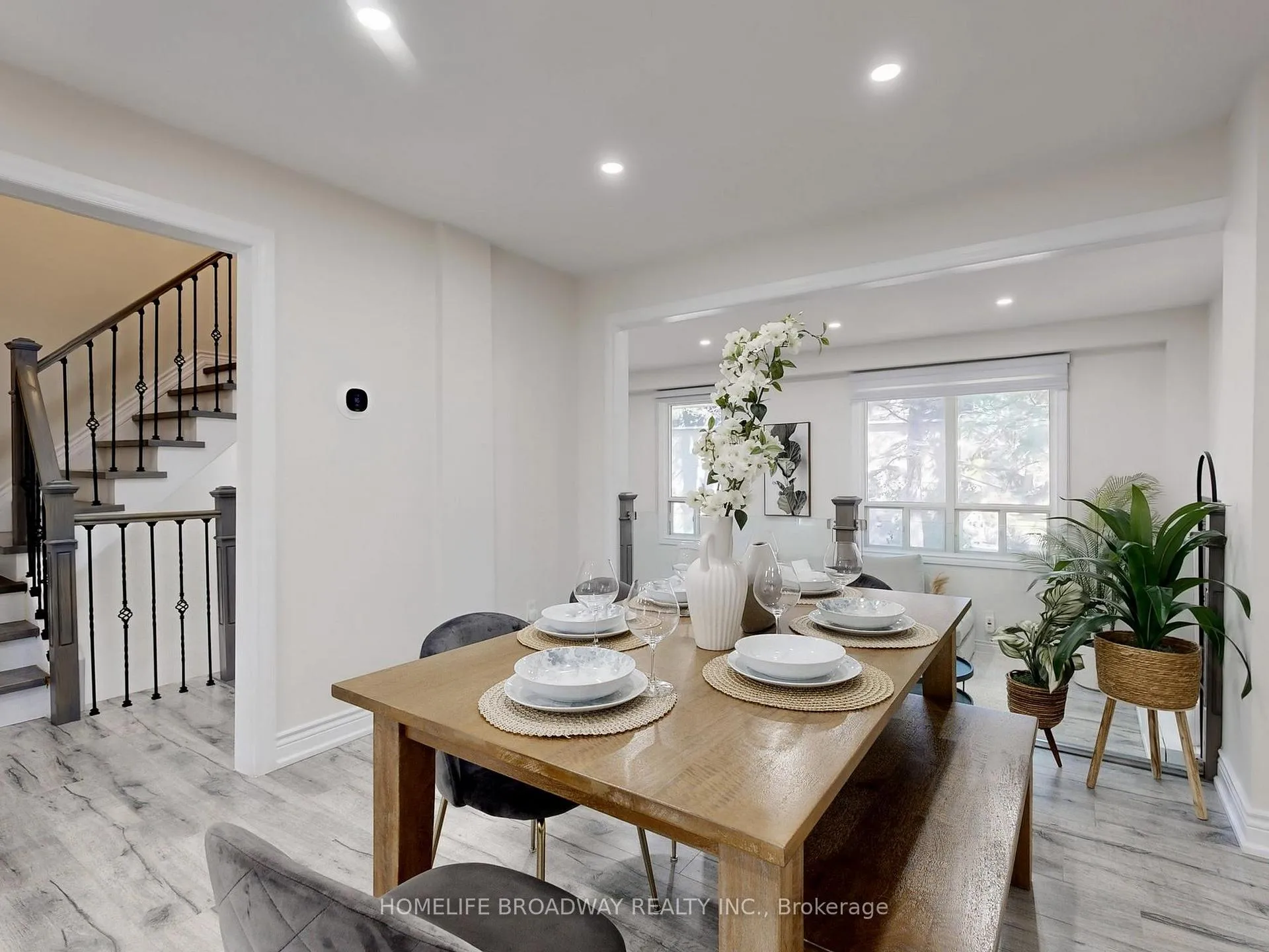 Photo 17 of 109 Poplar Crescent, Aurora, Aurora Highlands — HOMEH
