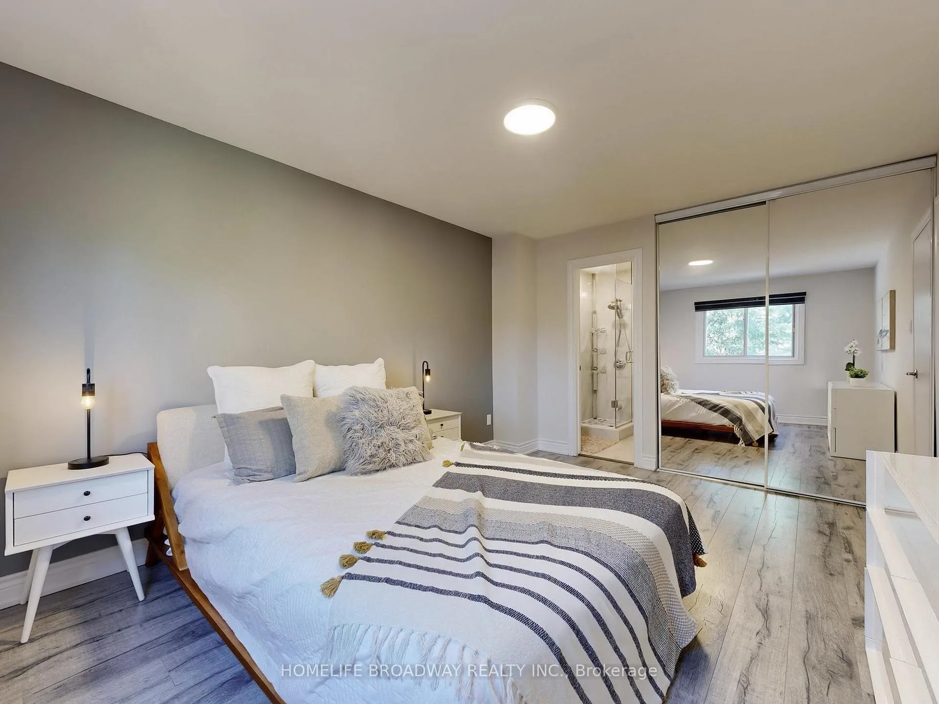 Photo 25 of 109 Poplar Crescent, Aurora, Aurora Highlands — HOMEH