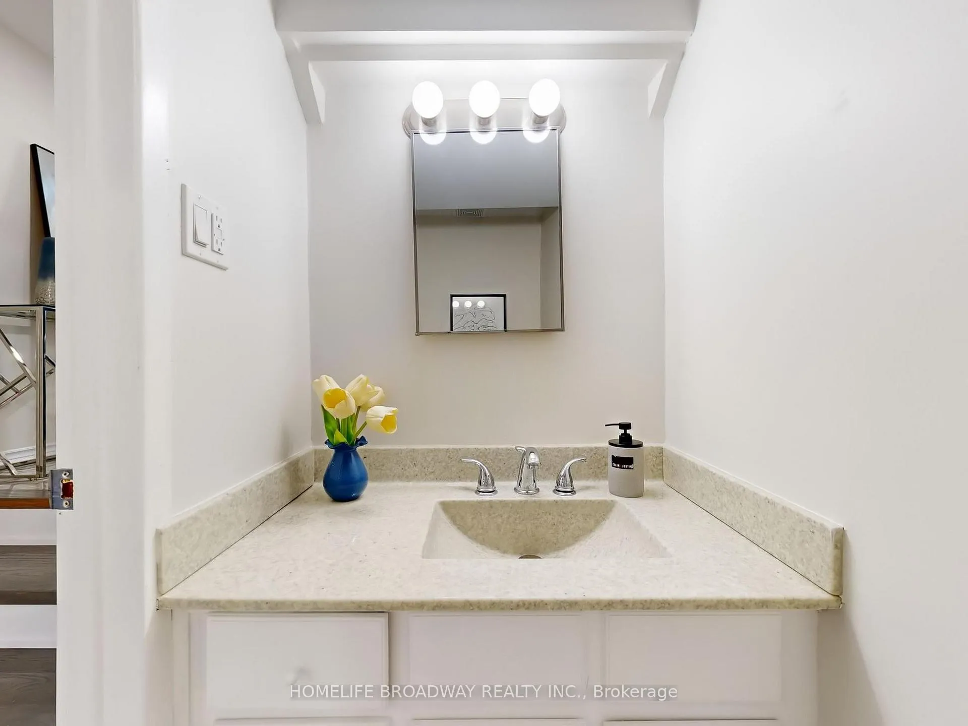 Photo 36 of 109 Poplar Crescent, Aurora, Aurora Highlands — HOMEH