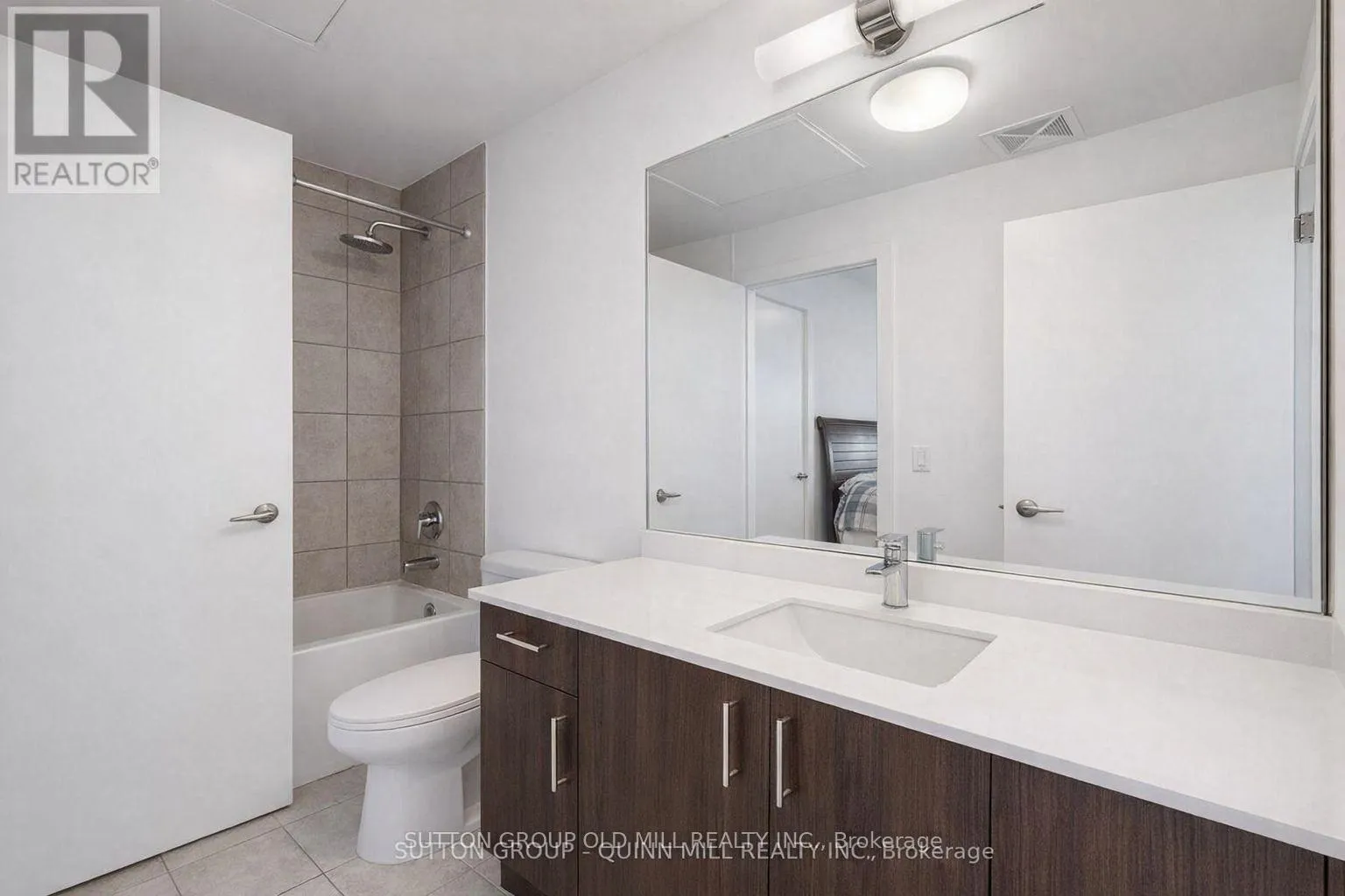 Photo 12 of Unit 214, 210 Sabina Drive, Oakville, Glenorchy — HOMEH