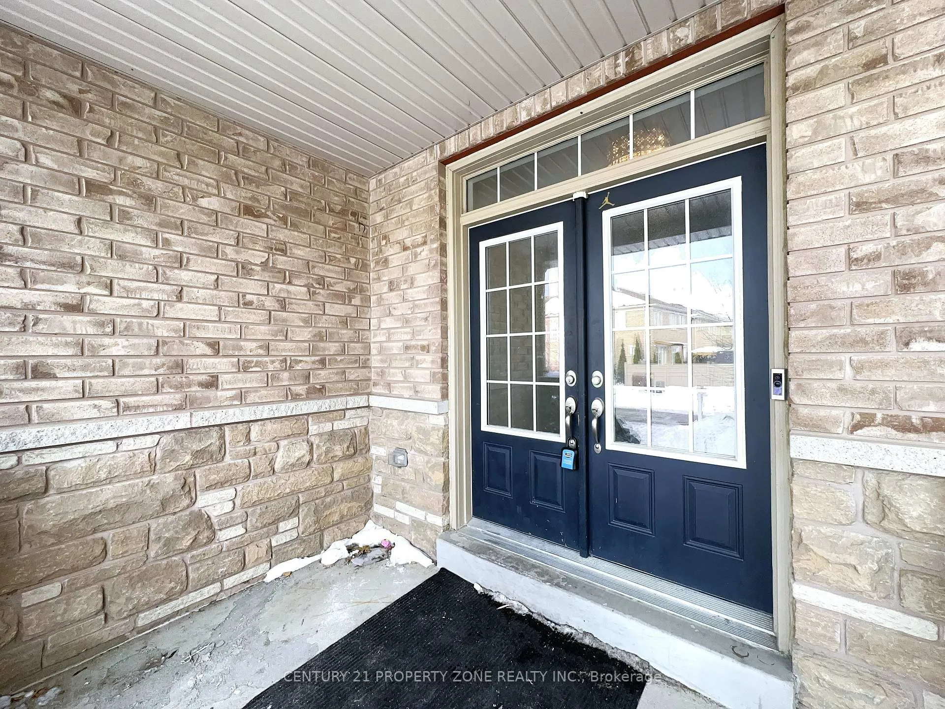 Photo 3 of 8 Loftsmoor Drive, Brampton, Sandringham-Wellington — HOMEH