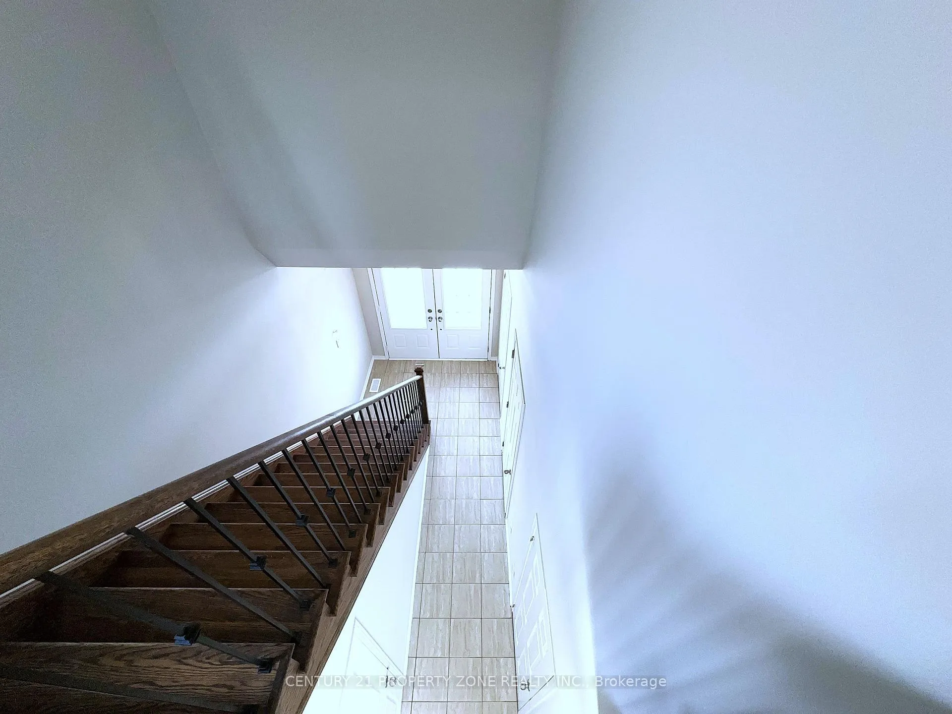 Photo 17 of 8 Loftsmoor Drive, Brampton, Sandringham-Wellington — HOMEH