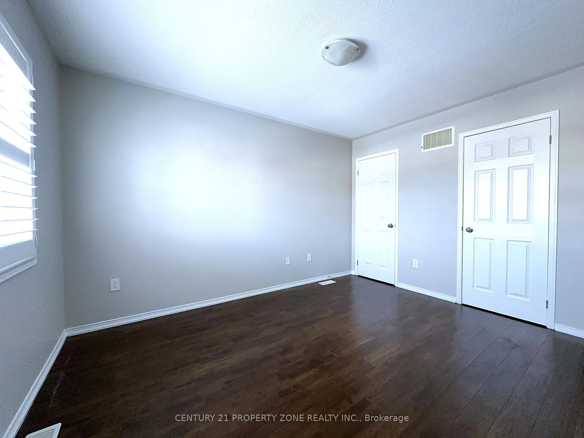 Photo 21 of 8 Loftsmoor Drive, Brampton, Sandringham-Wellington — HOMEH