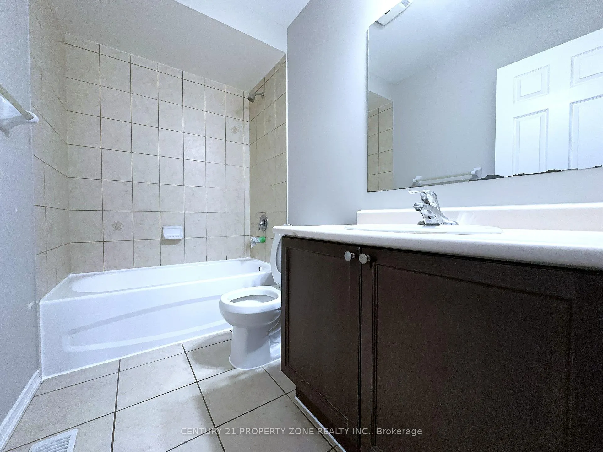 Photo 27 of 8 Loftsmoor Drive, Brampton, Sandringham-Wellington — HOMEH