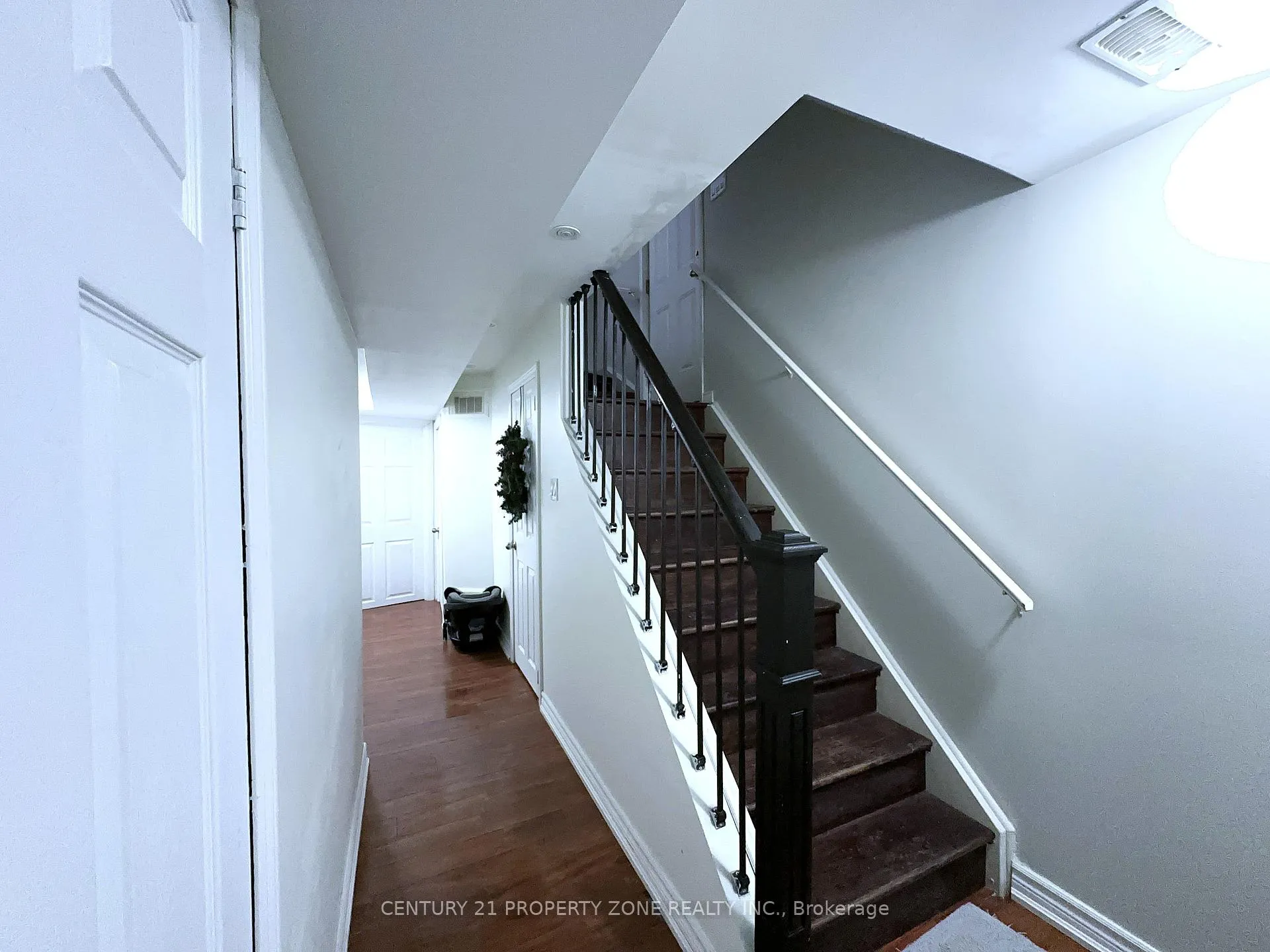 Photo 28 of 8 Loftsmoor Drive, Brampton, Sandringham-Wellington — HOMEH
